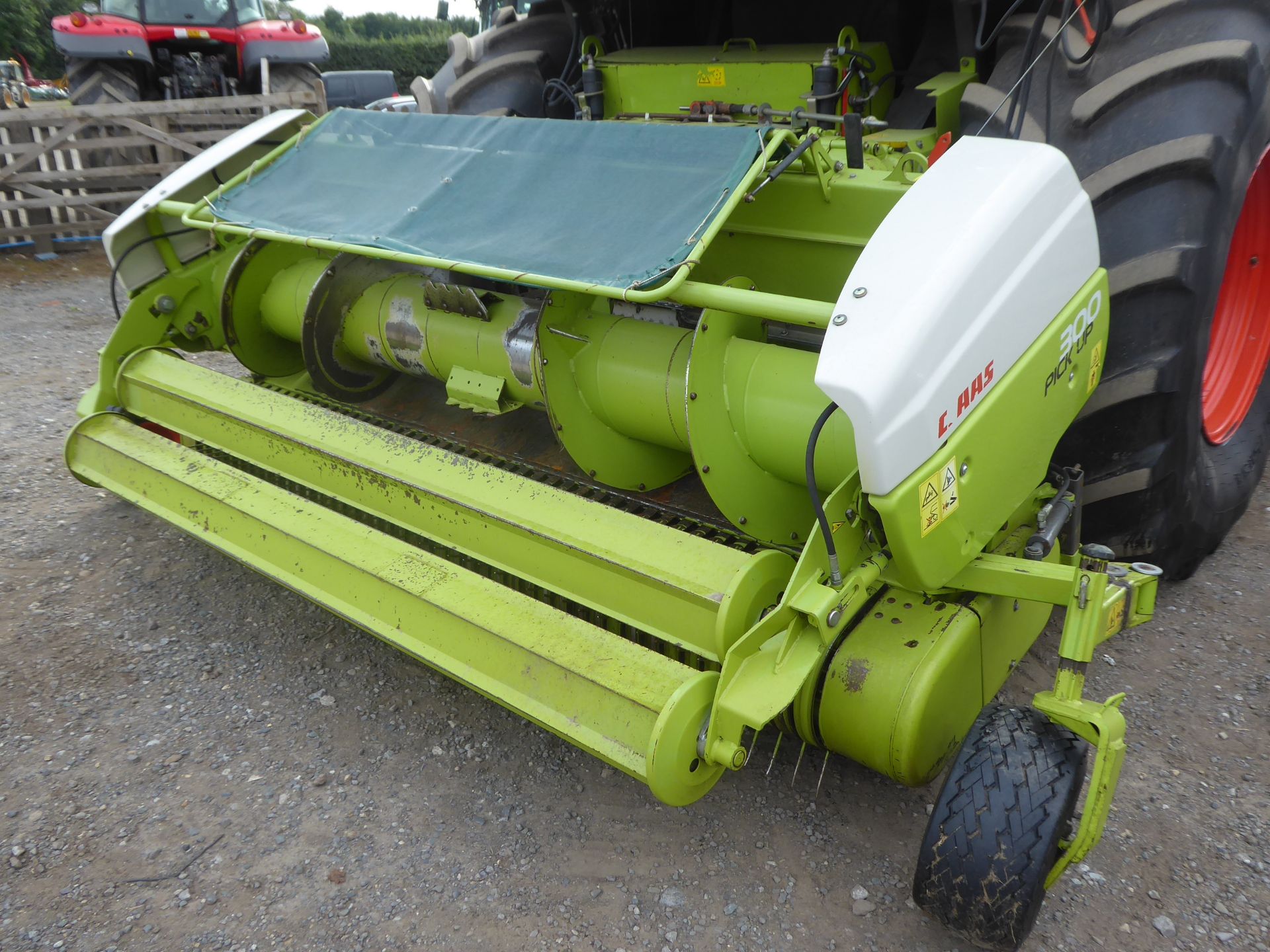 Claas 970 Jaguar self propelled forage harvester c/w heavy duty 300 pick-up, 28 blade bio-drum, pick - Image 3 of 4