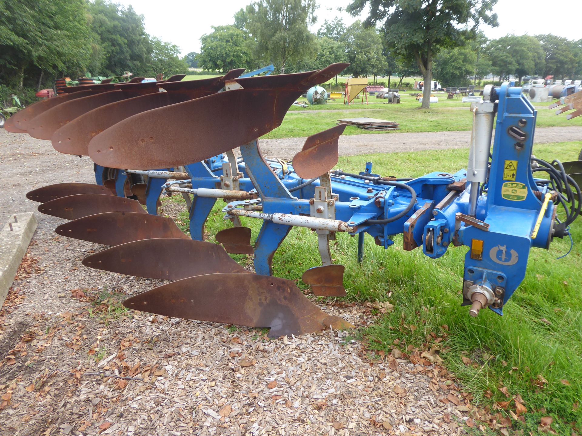 Overum 5F auto reset manual vari width plough, type 5975H, 2008