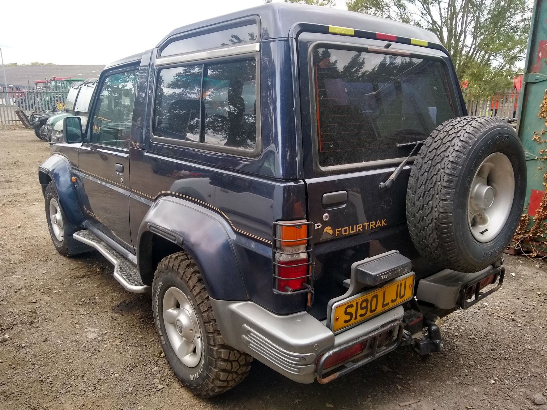 1997 Daihatsu Fourtrak 2.8 TD Tdx - 213K - MOT 16.01.21 - On V/Car Register NO VAT - Image 7 of 9