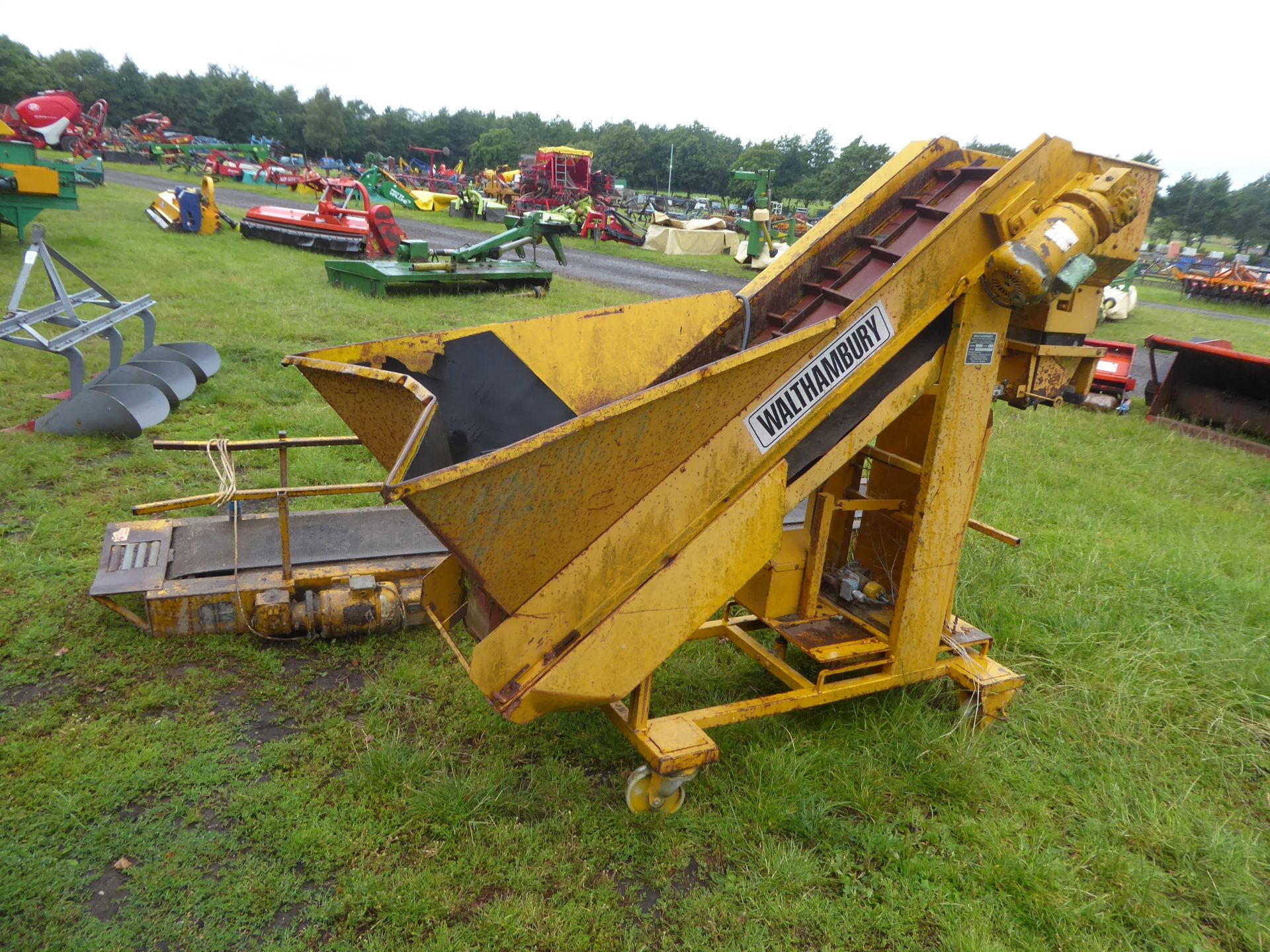 Walthambury potato bagger & conveyor