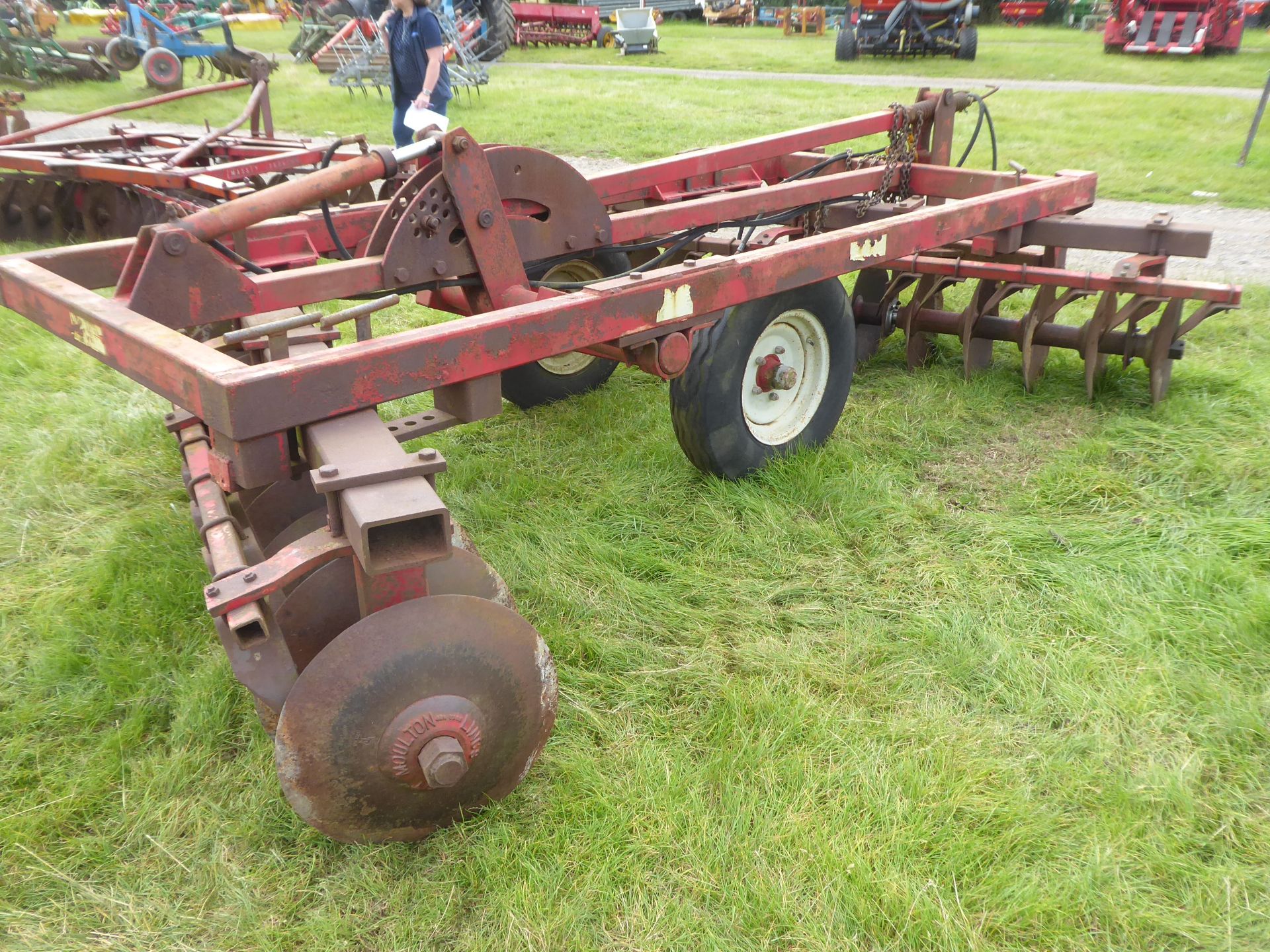 Pettit 77 8ft disc harrows - Image 2 of 2