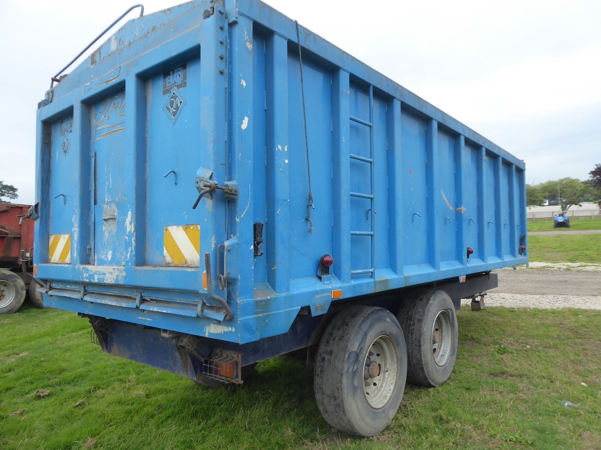 Ken Wootton 18T alloy body grain trailer with roll over sheet - Image 2 of 2