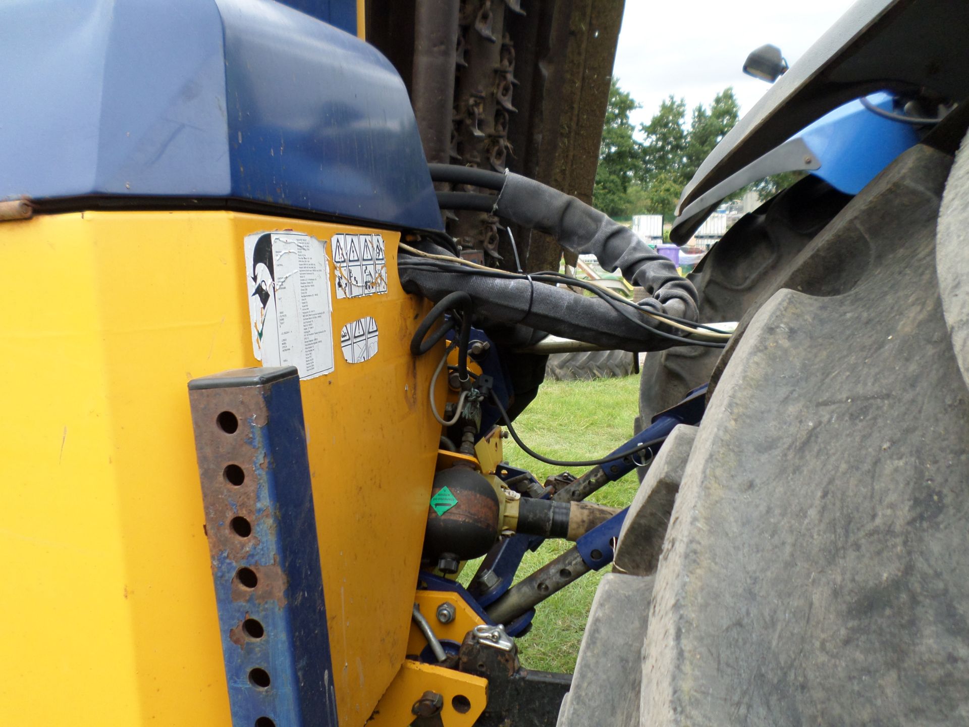 Bomford Falcon 5.5m 3 point linkage mounted flail mower/hedgcutter. DCU electric controls, 1200 trim - Image 6 of 7