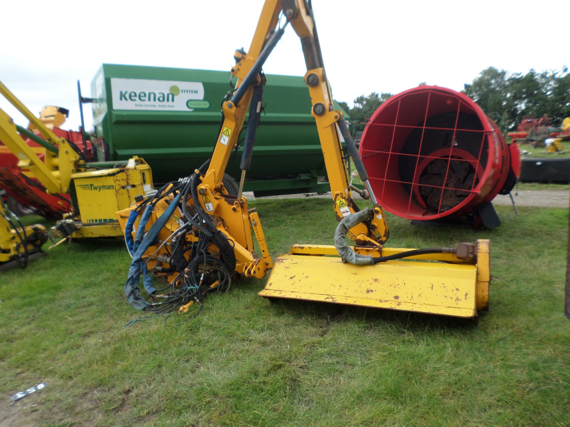 Bomford B58T telescopic hedgecutter, cable controls - Image 2 of 2