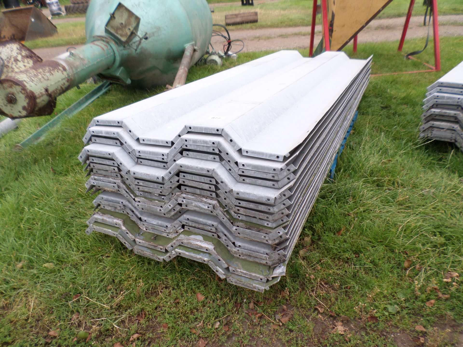 Grain walling covers approx 10'x4', 20 sheets