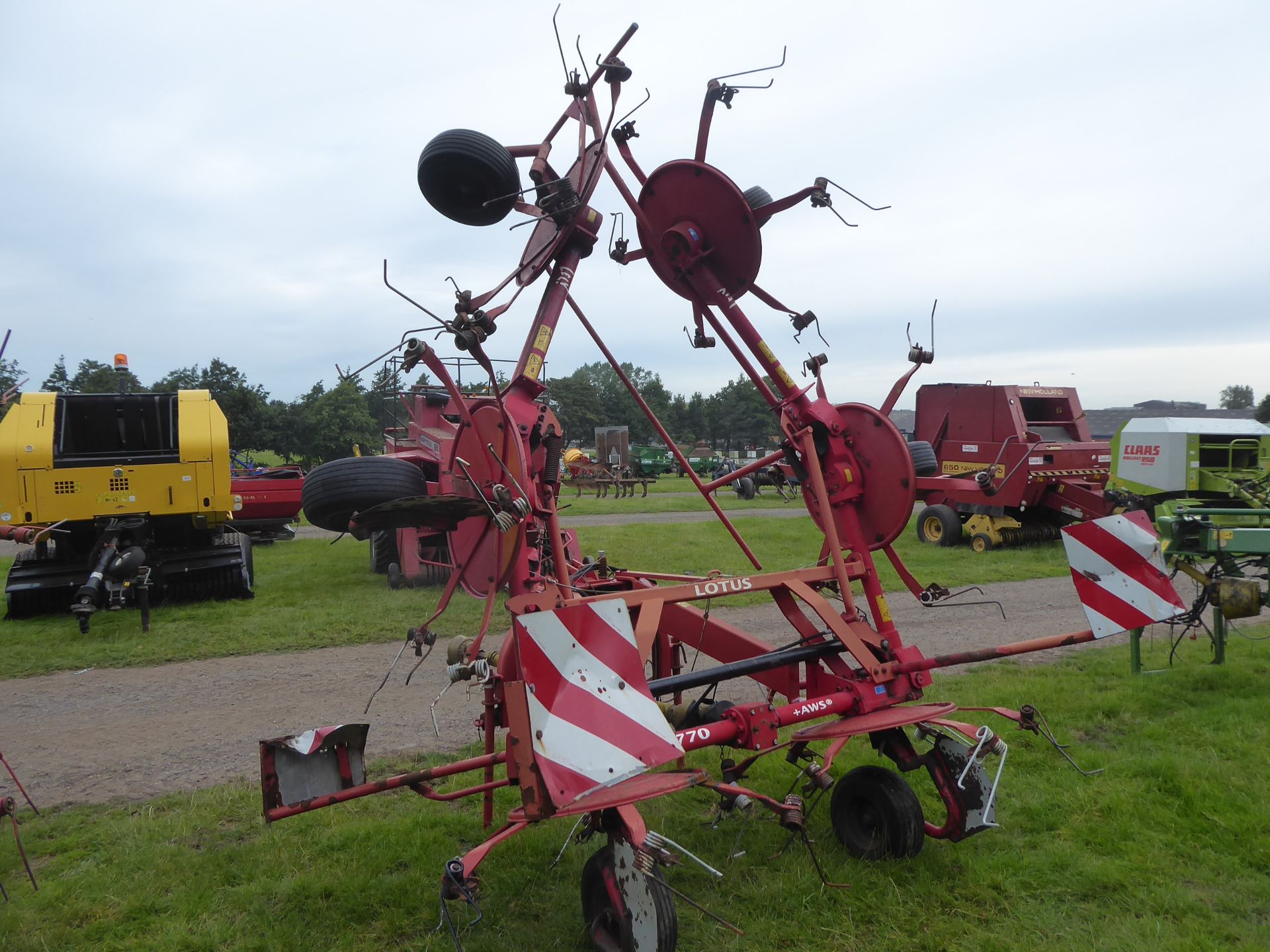 Lely Lotus 770 6 rotor tedder - Image 2 of 2