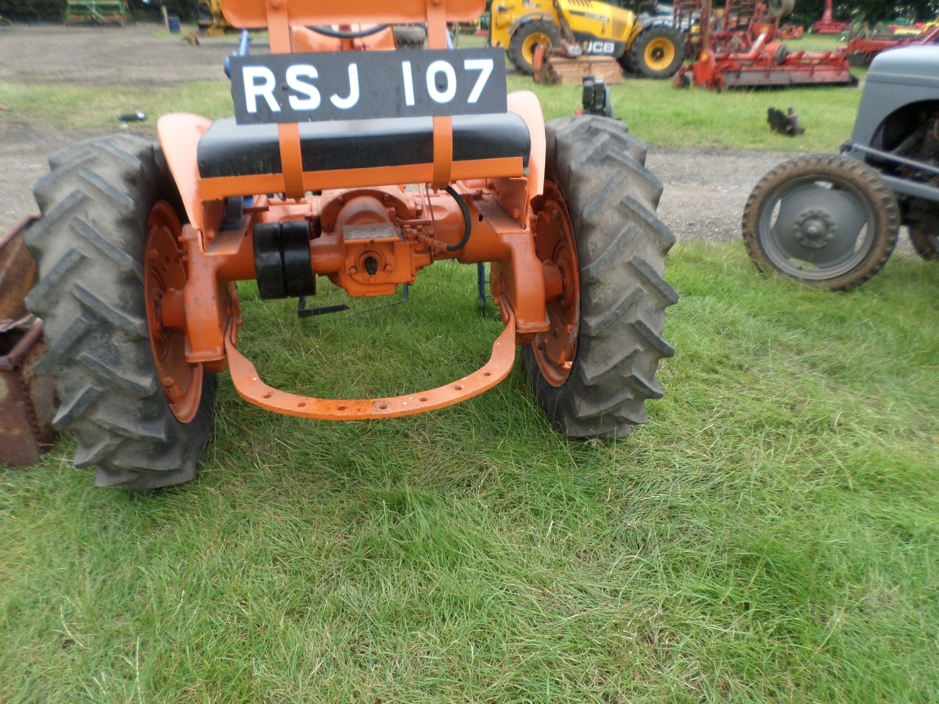 Alice Chalmers 1930s tractor c/w lift up cultivator, electric start or starting handle (needs - Image 3 of 4