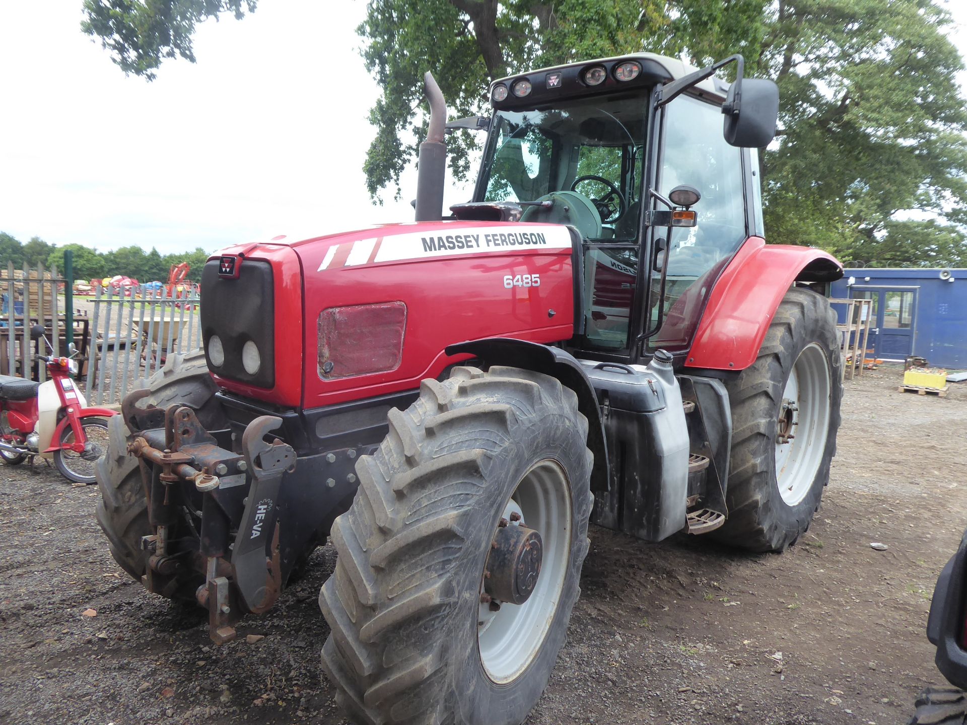 MF 6485 tractor c/w front linkage PL52 TKY - Image 2 of 3