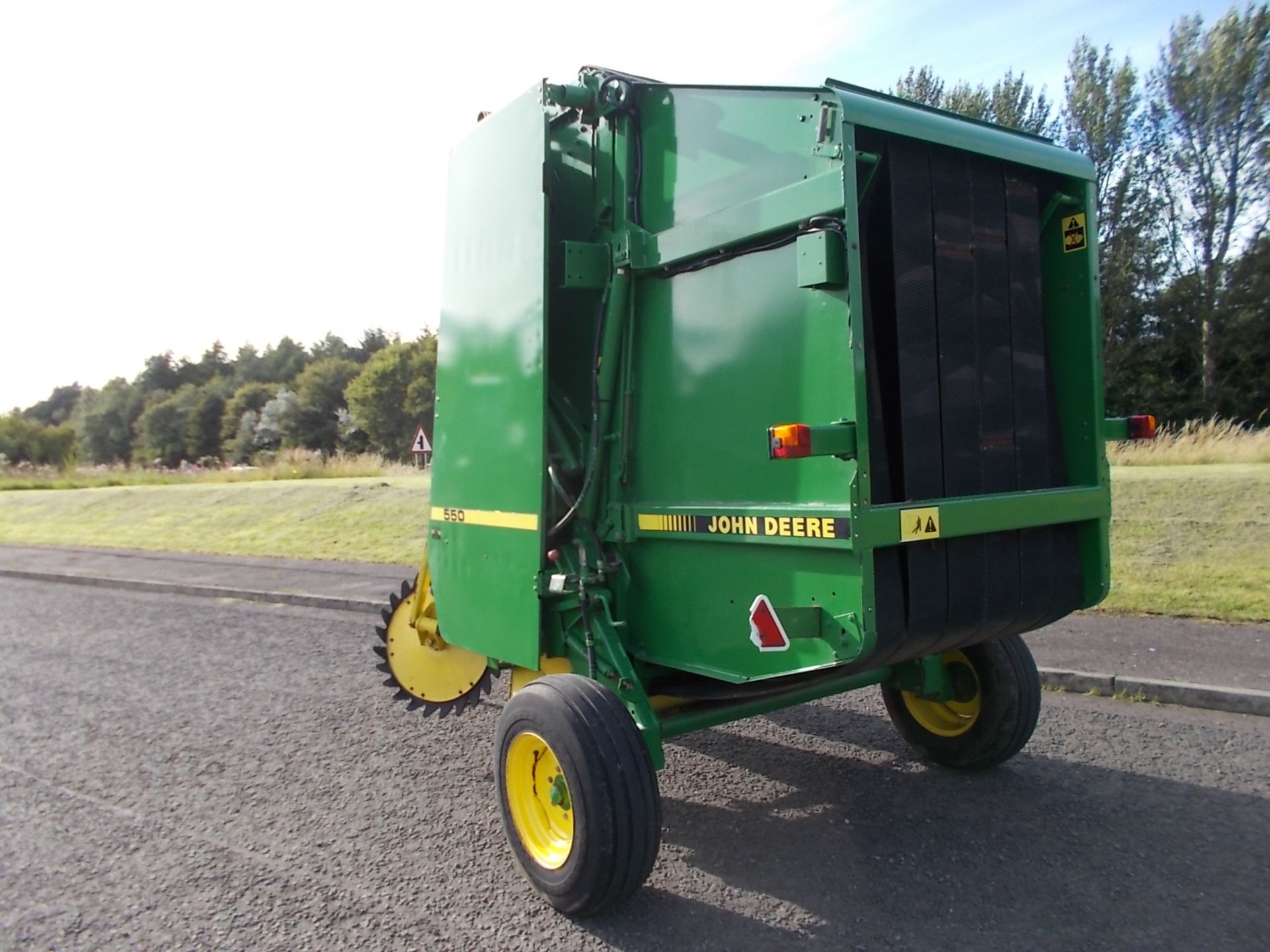 John Deere 550 baler NOT ON SITE - Image 8 of 9