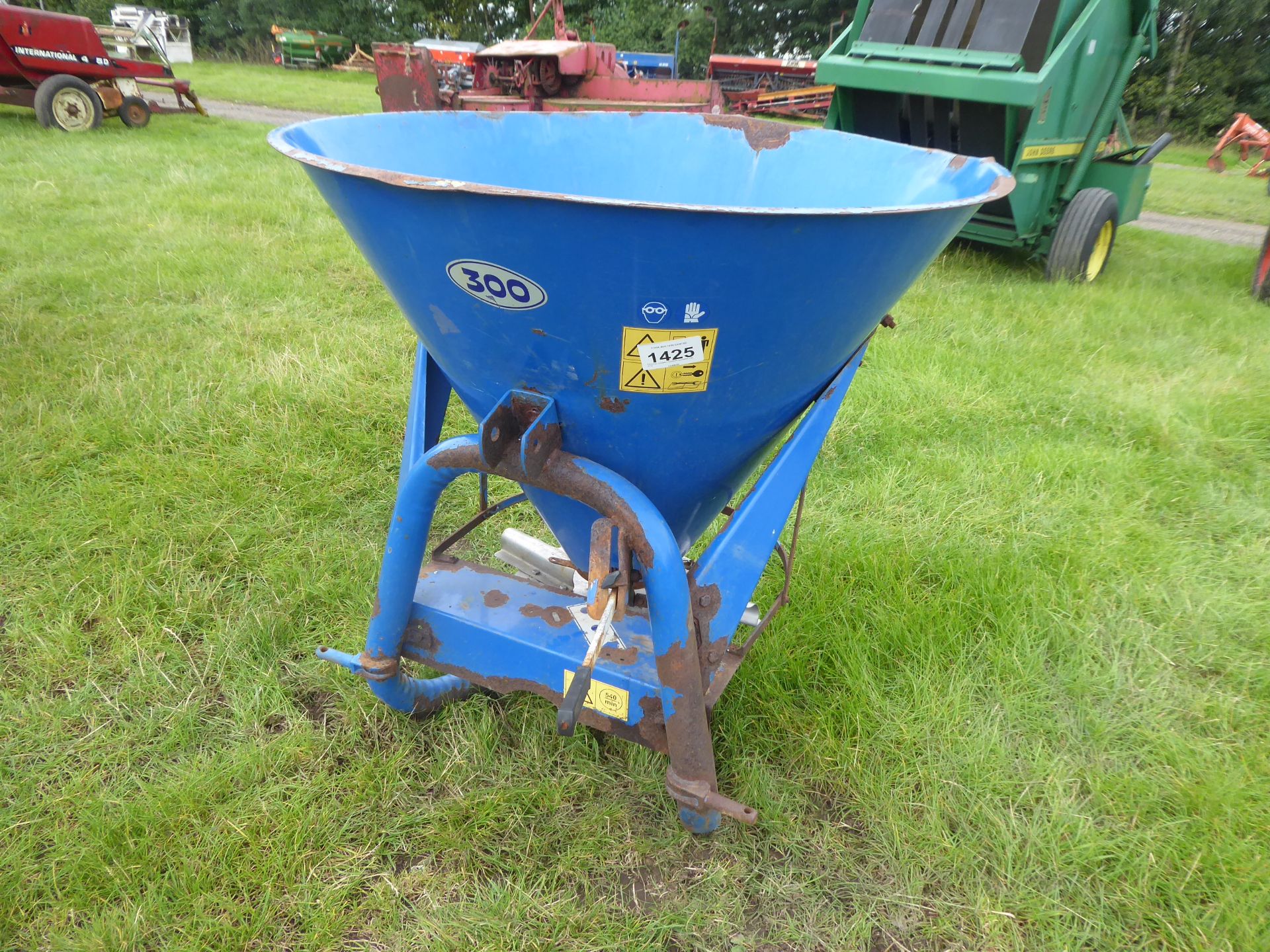 Fleming compact fertiliser spreader c/w PTO