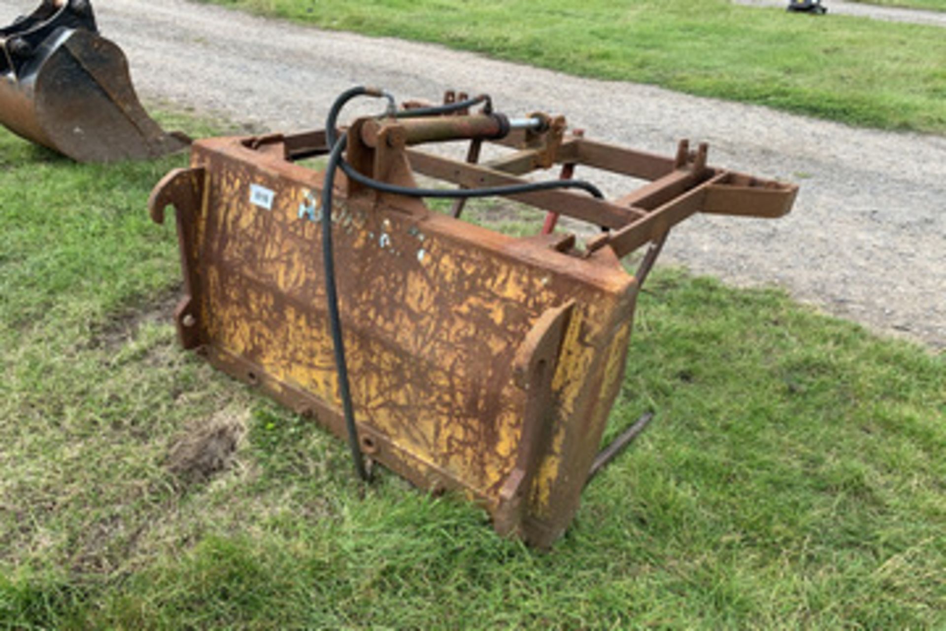 Tractor muck fork - Image 2 of 2