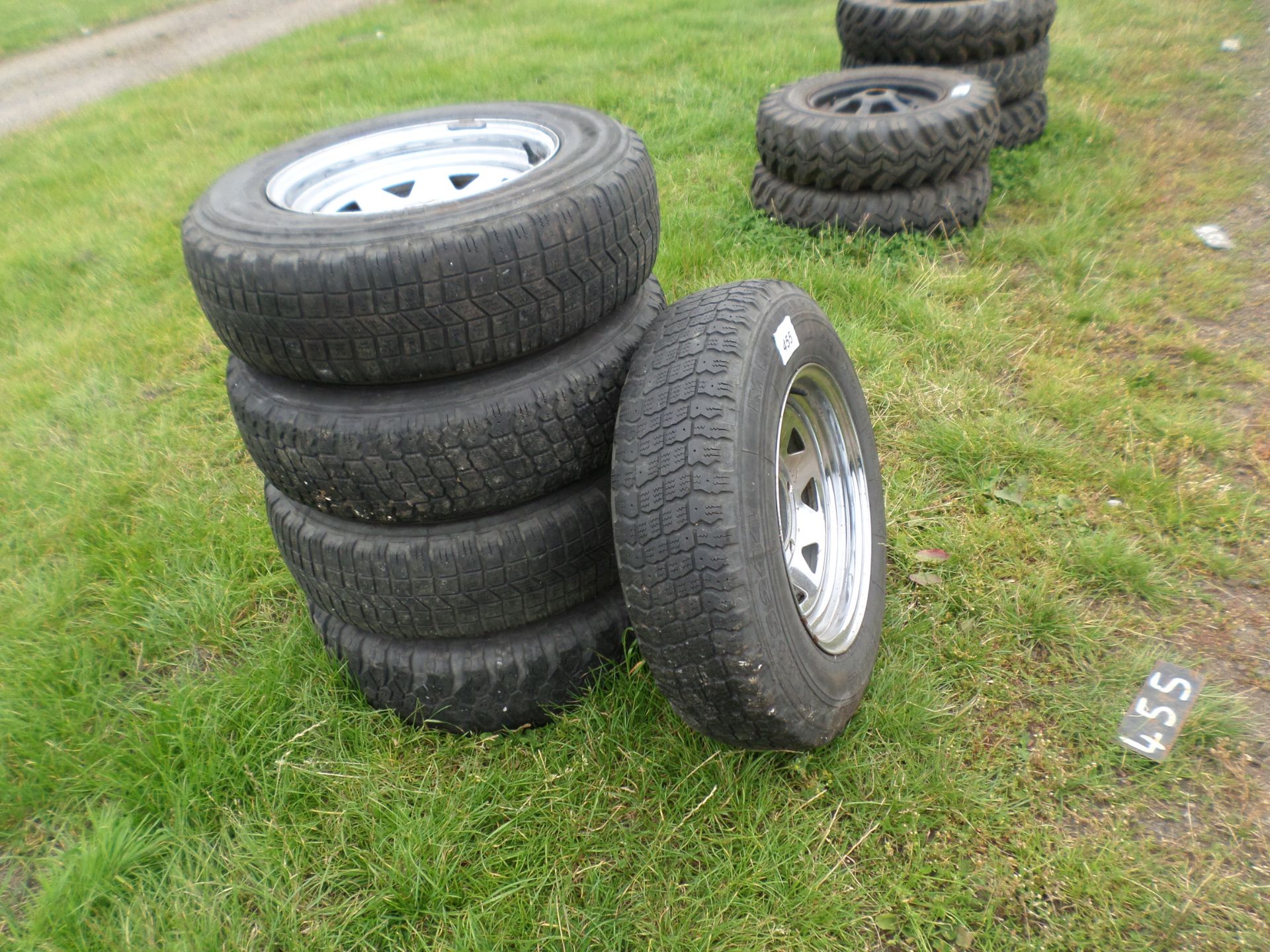 5 Landrover chrome plated wheels & tyres also fit Discovery etc NO VAT