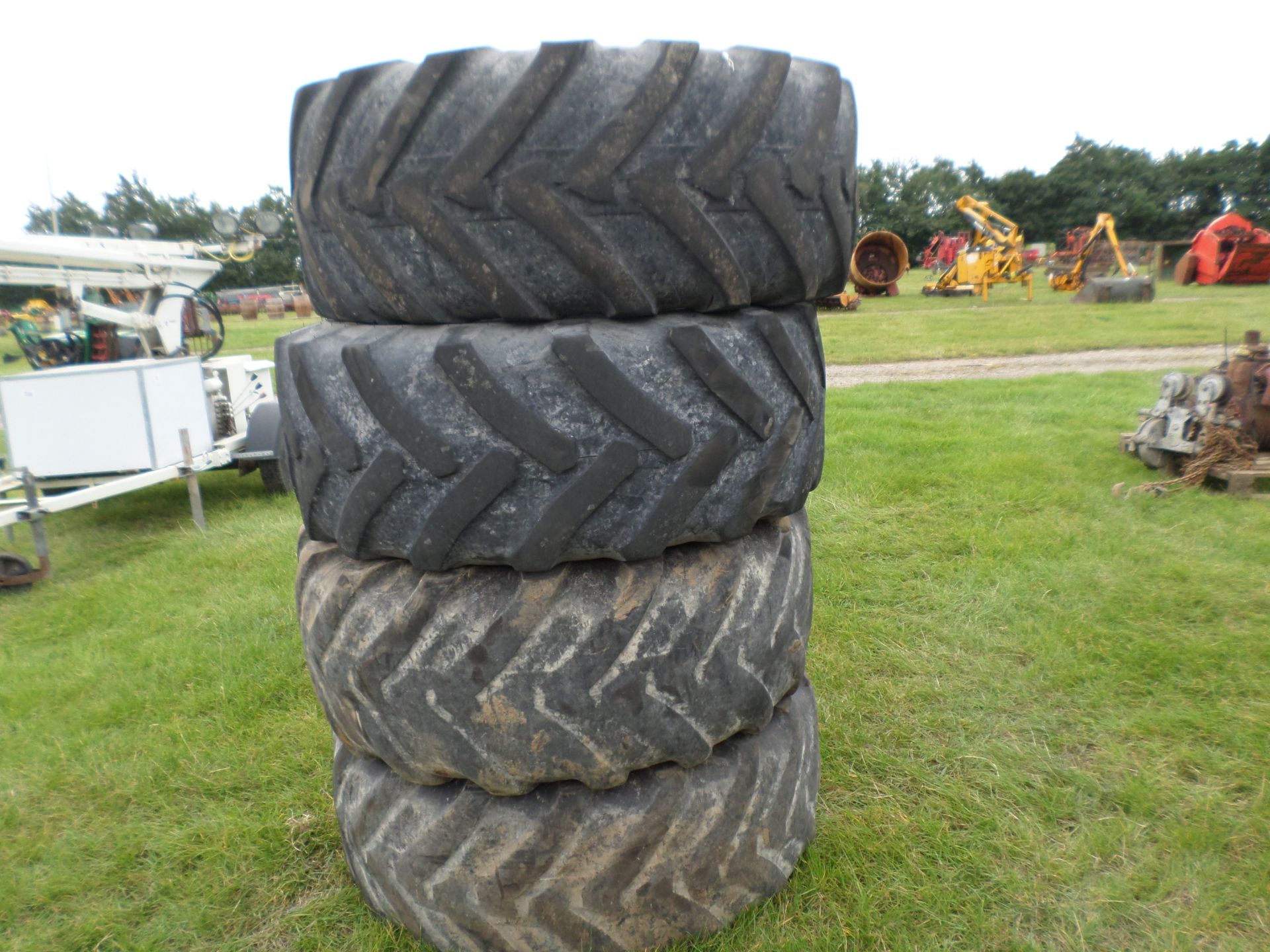 Set of 4 Michelin tyres 460/70/24