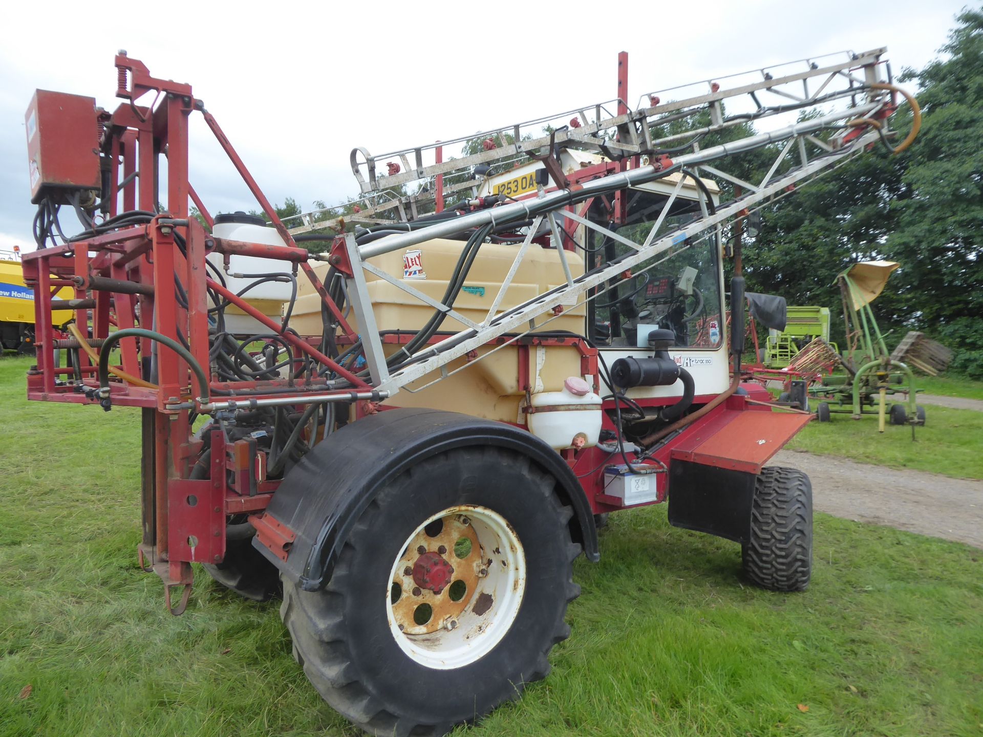 Lely Hi-Trac 250 self propelled sprayer - Image 2 of 2