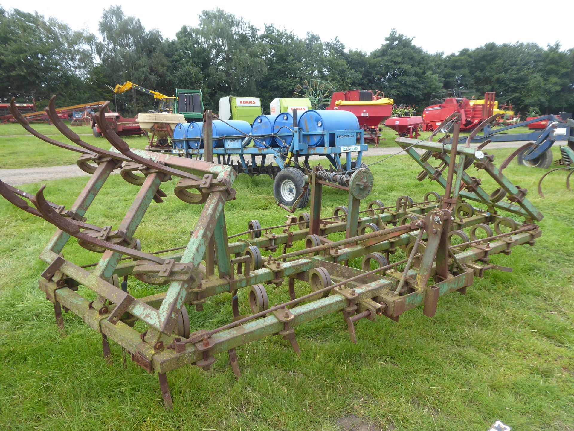 John Deere 15ft folding pigtail cultivator