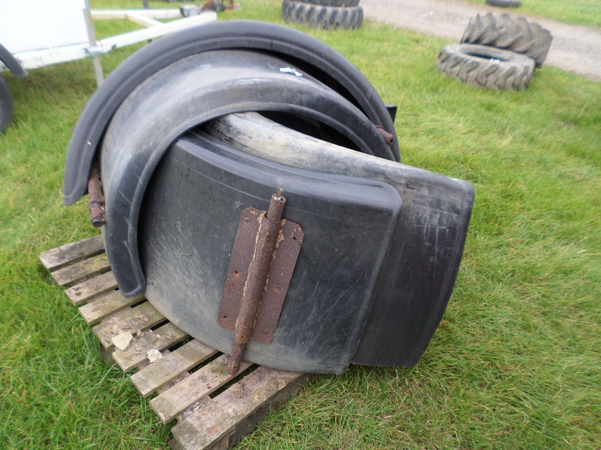 Lorry mudguards