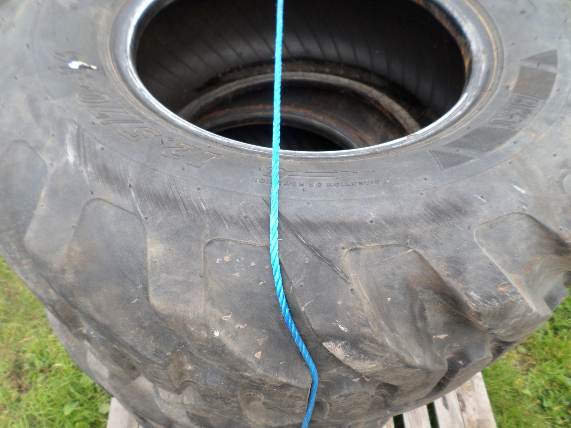 4 X 12.5/70-16 Industrial tyres - Image 2 of 2