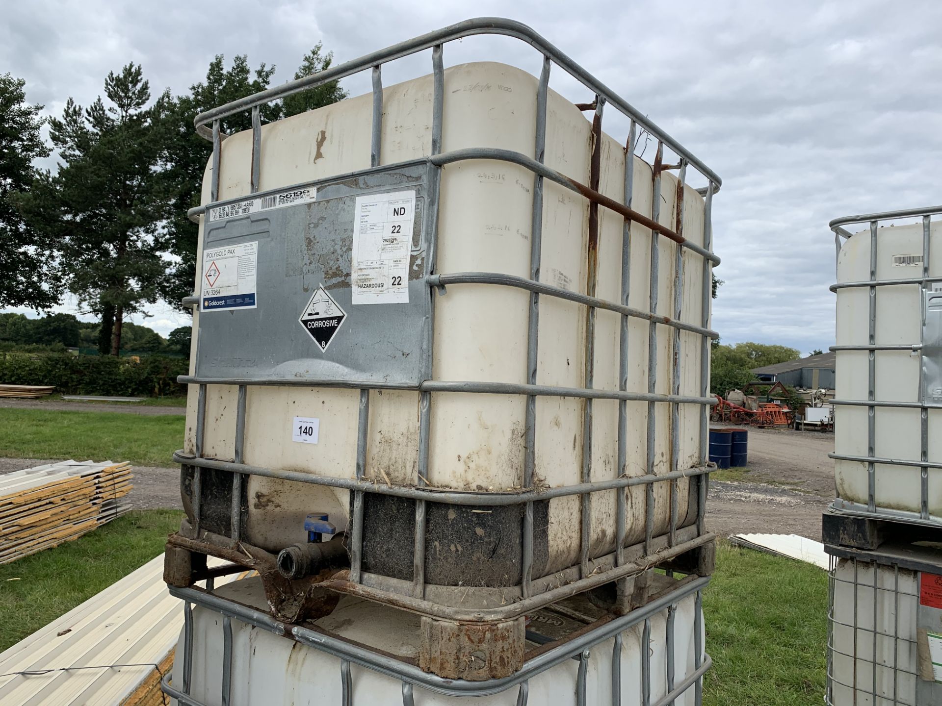 2 x 1000ltr IBCs