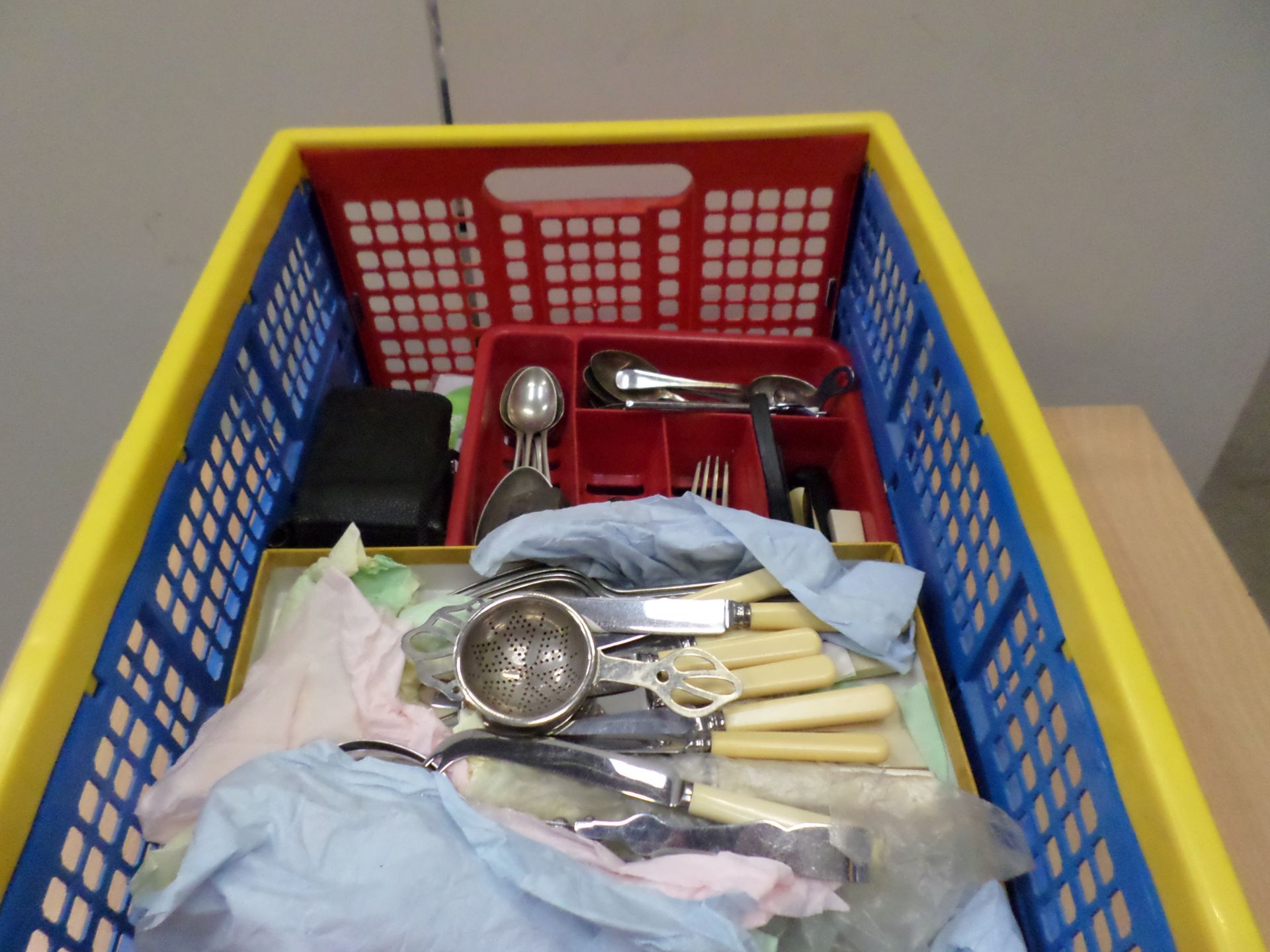 Box of cutlery etc - Image 2 of 2
