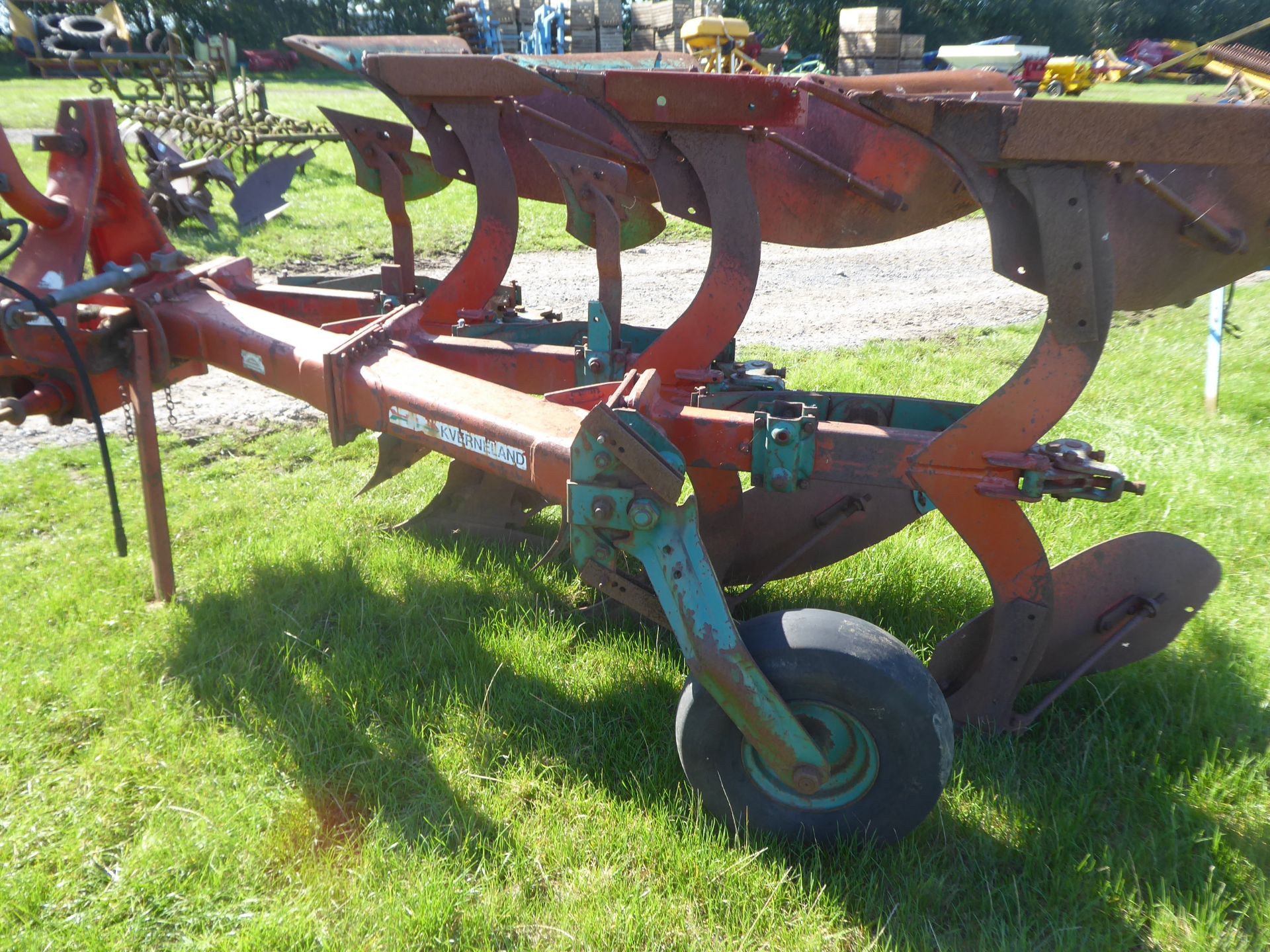 Kverneland 3F reversible plough, auto reset - Image 2 of 3