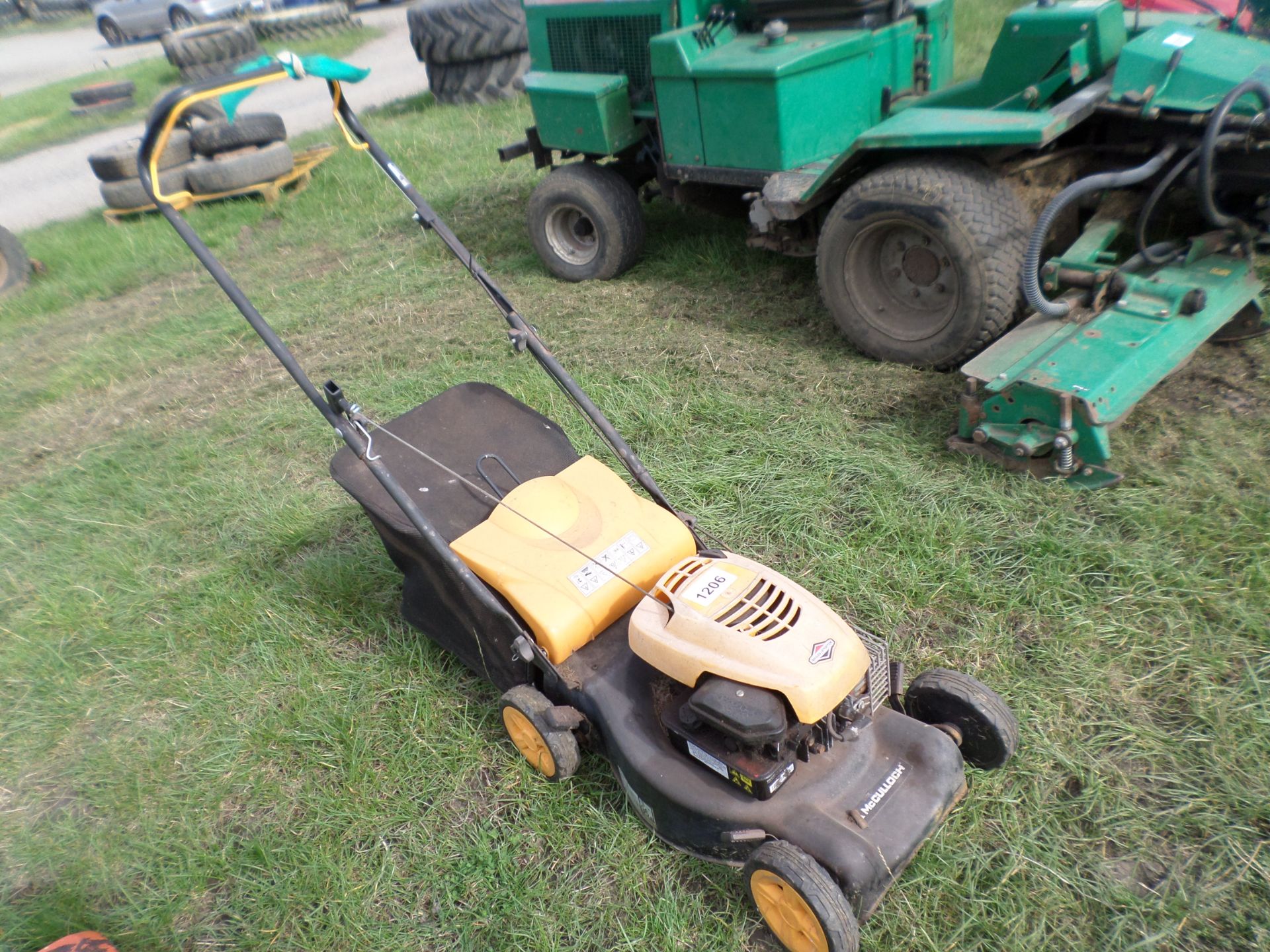 McCullock petrol mower with collector gwo NO VAT