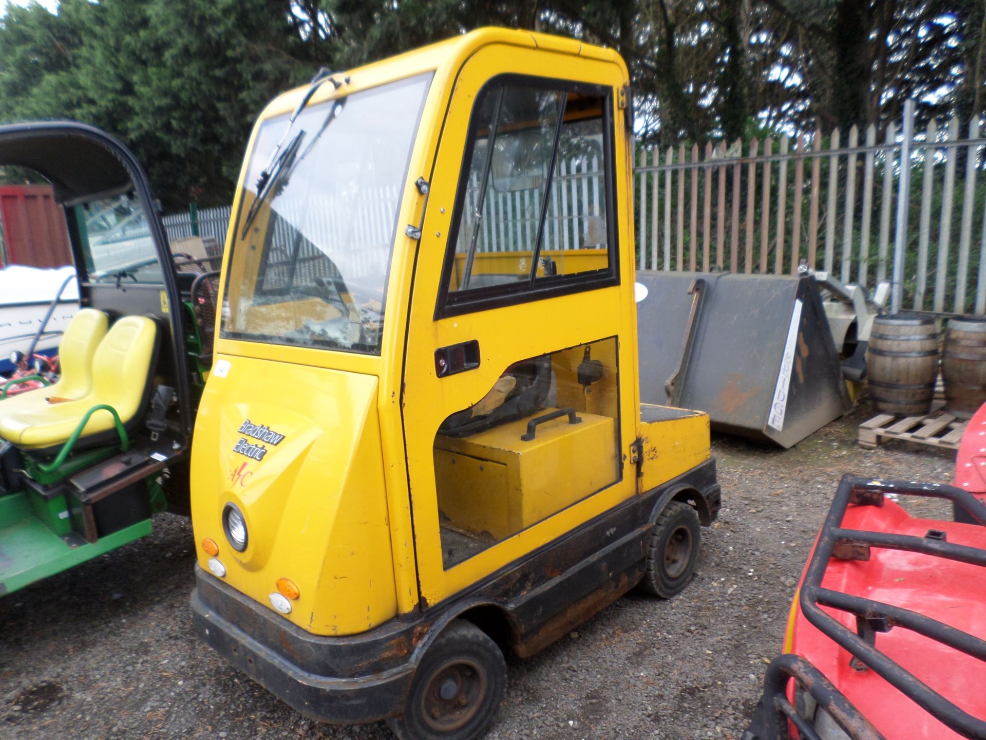 Bradshaw Electric Tow, runs on 48v batteries, batteries replaced with 4 car batteries which will run