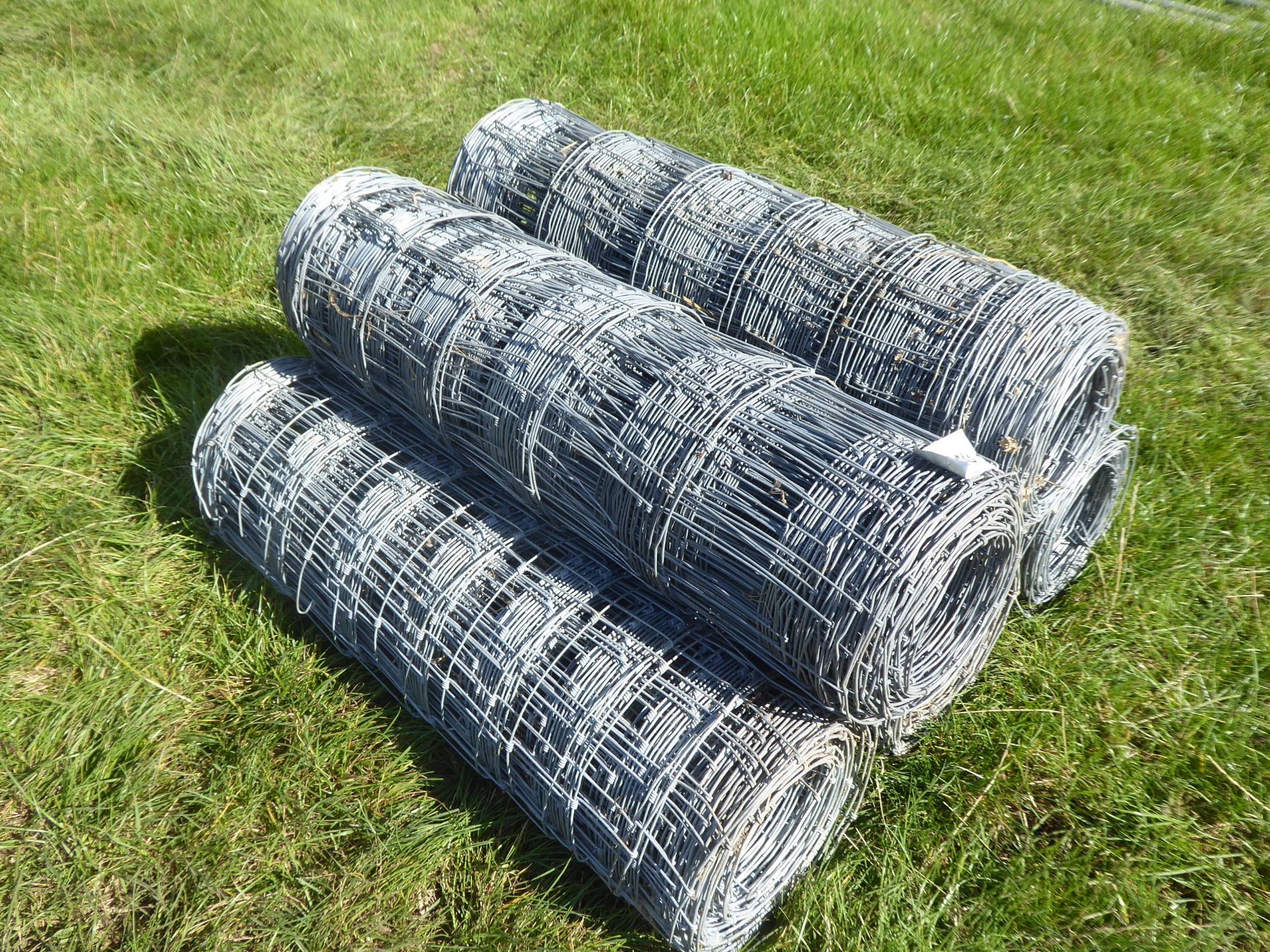 5 rolls of new sheep netting