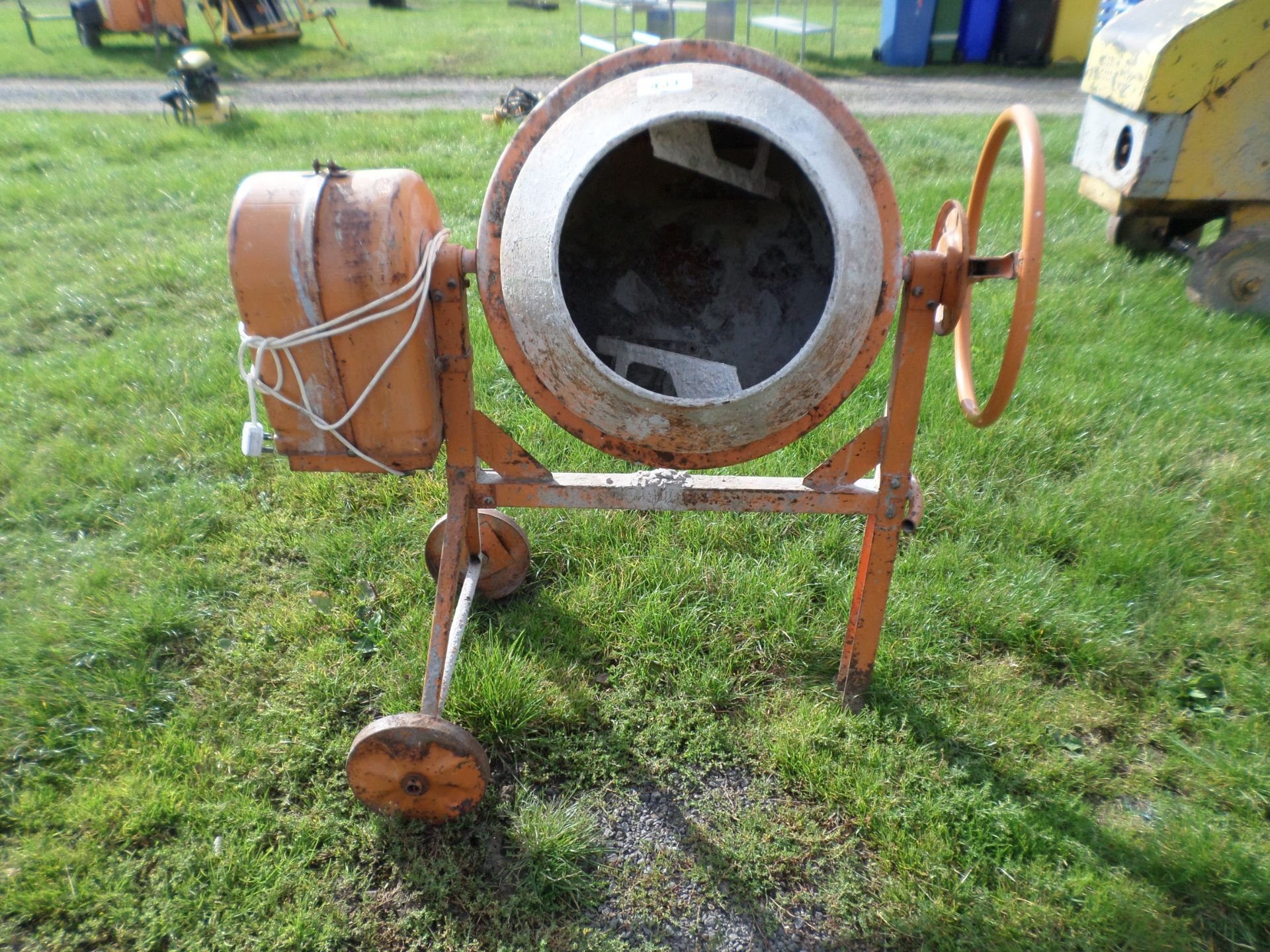 Orange cement mixer NO VAT