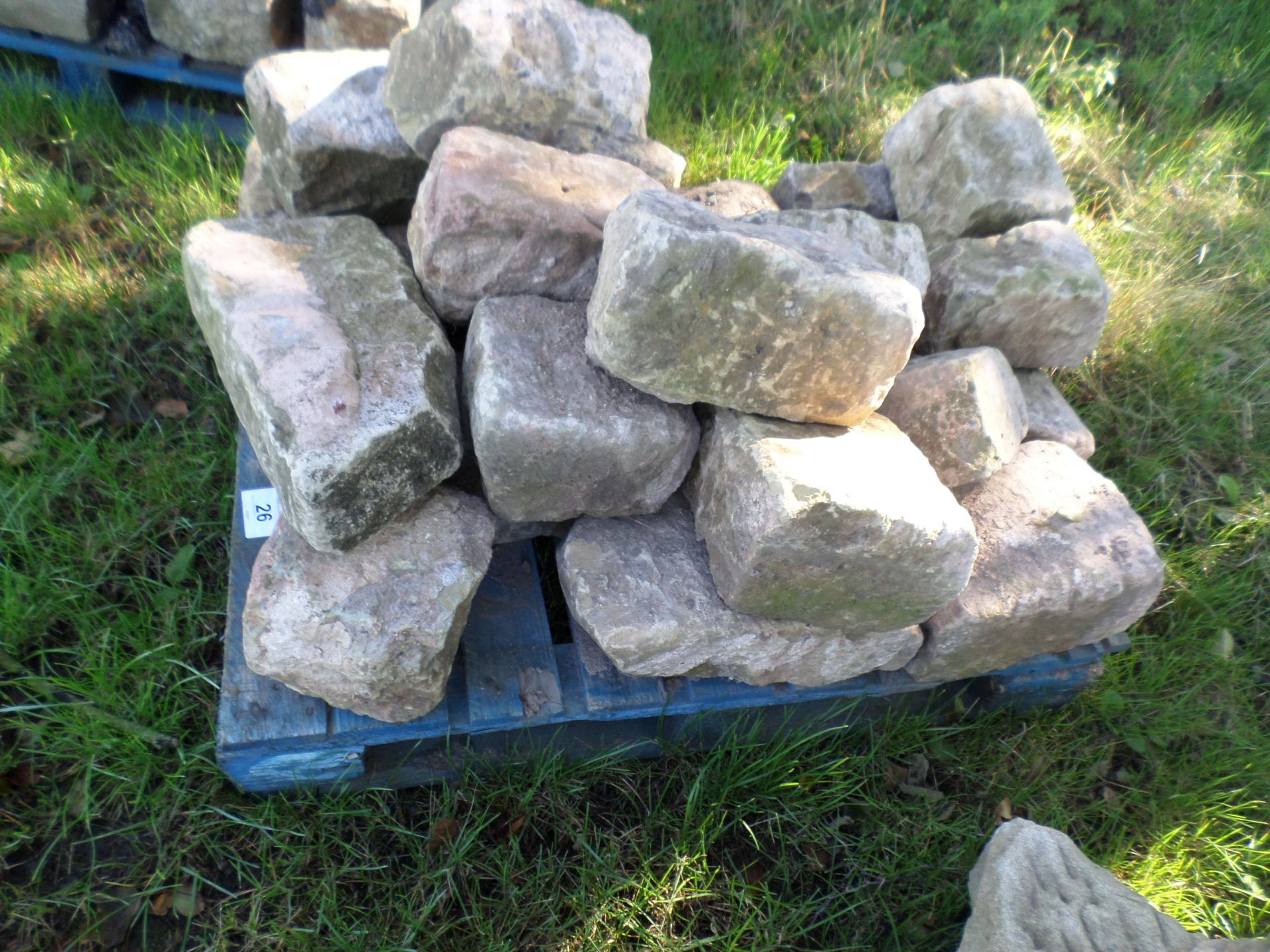 Pallet of building stone - Image 2 of 2