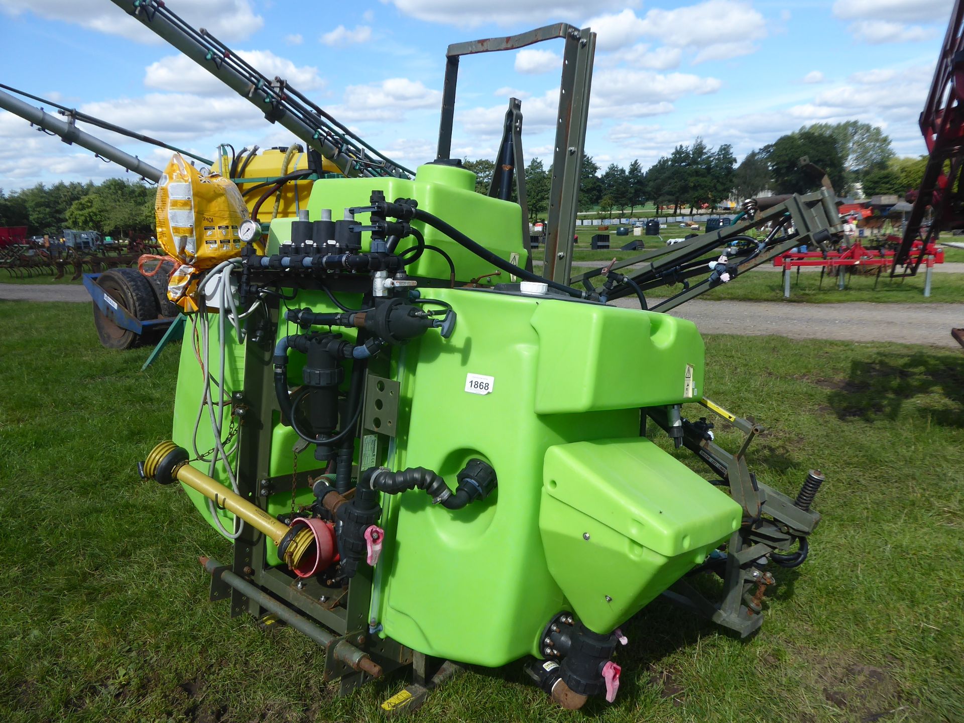 Technoma 12m sprayer, wo, c/w control box. Manual folding/hydraulic lift 1997 - Image 3 of 3