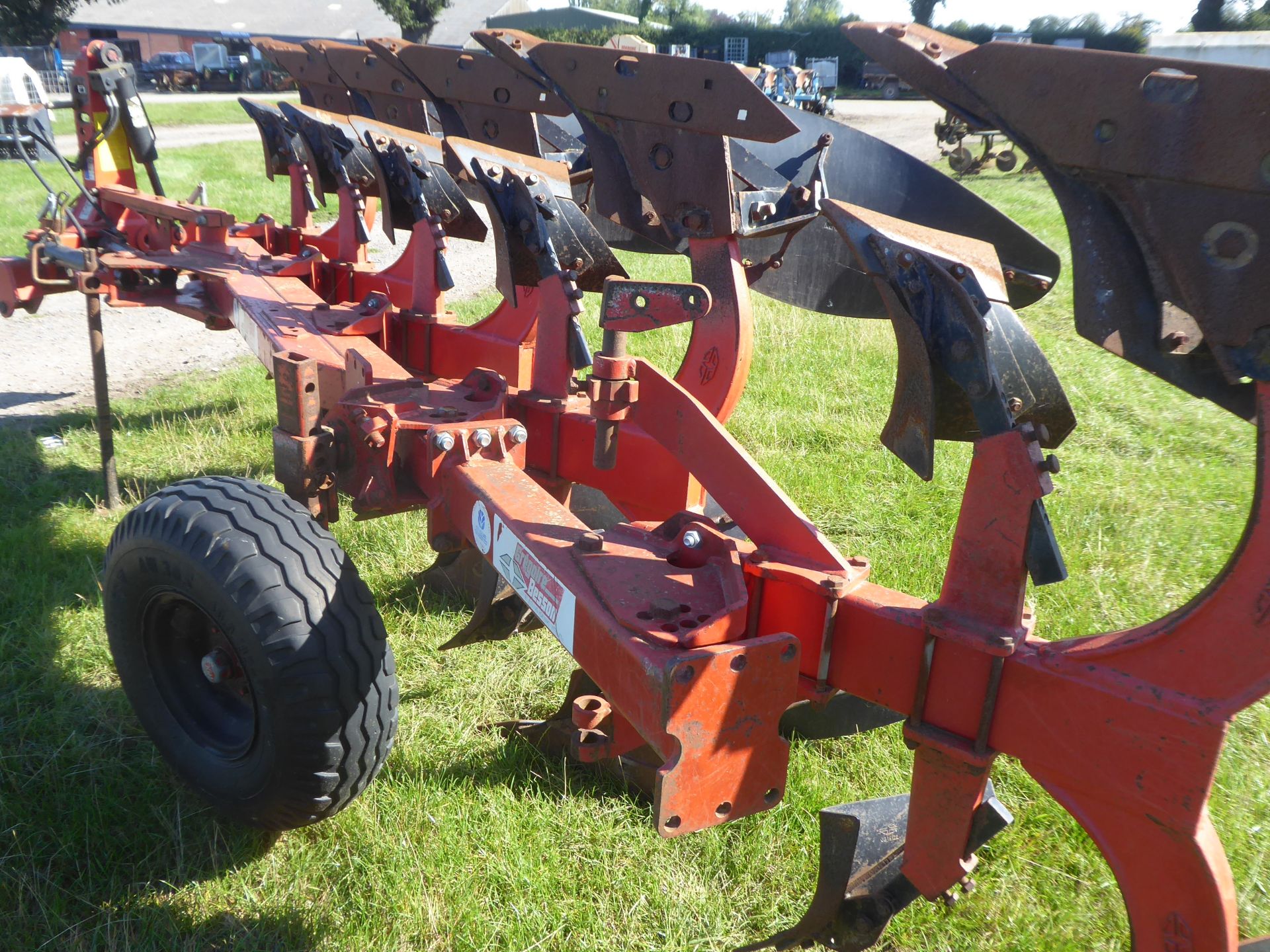 Gregoire Besson RB47 5F reversible plough 1997 - Image 4 of 5