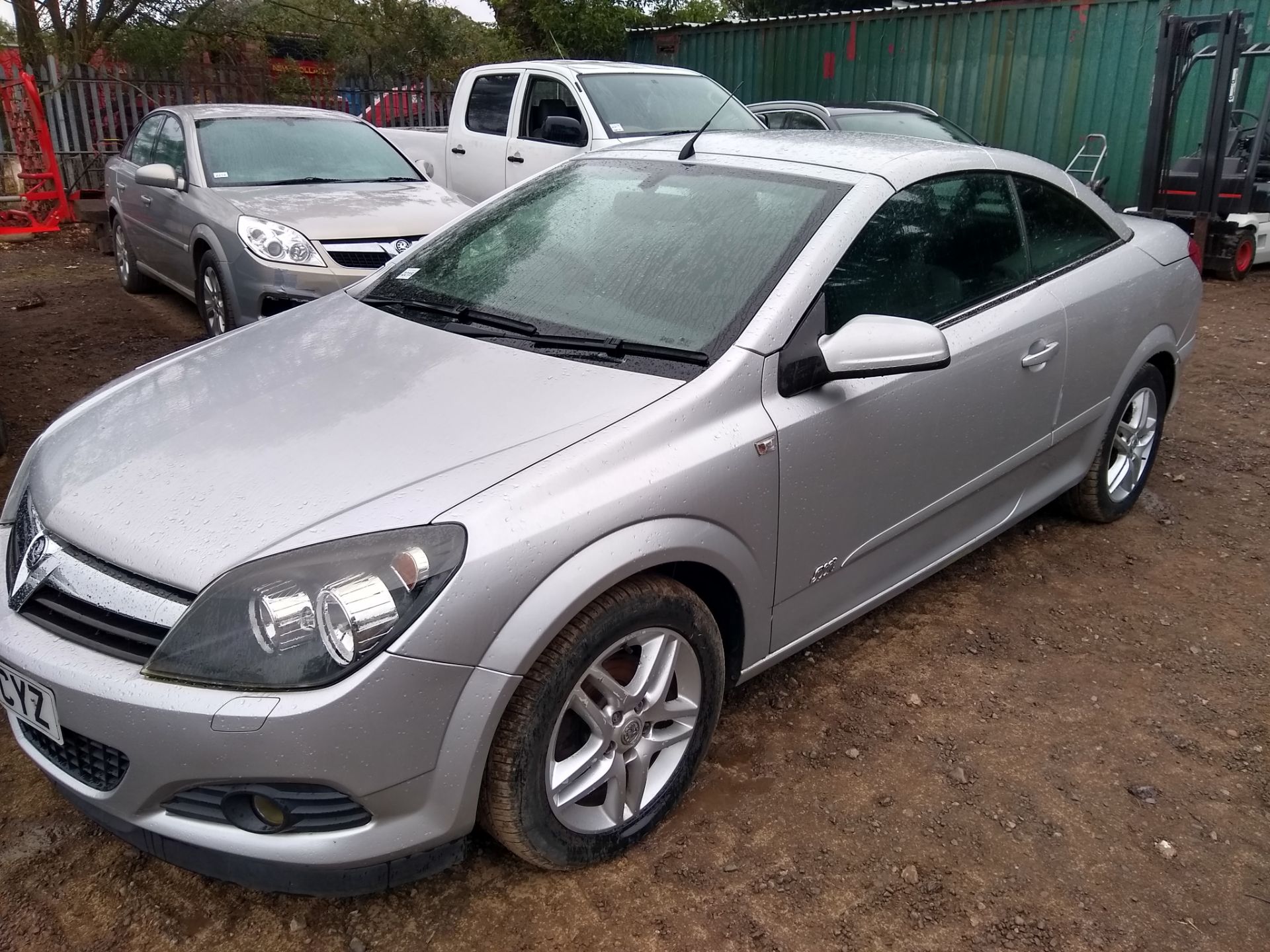 2007 Vauxhall Astra Convertible KB07CYZ 2007 Vauxhall Astra 1.8 Twin Top Convertible, MOT EXP - 00's - Image 6 of 10