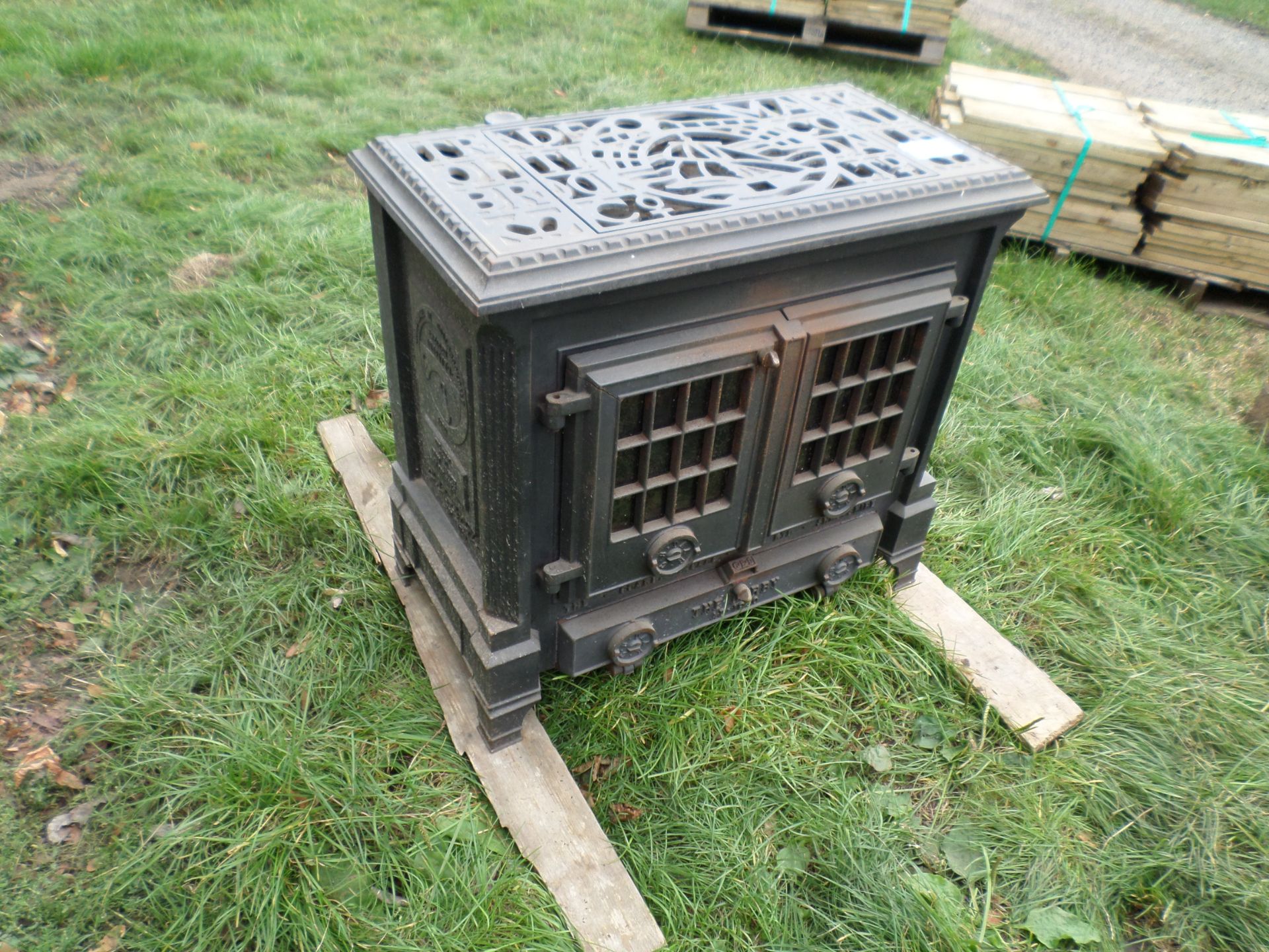 Coalbrookdale Darby multifuel stove with back boiler NO VAT