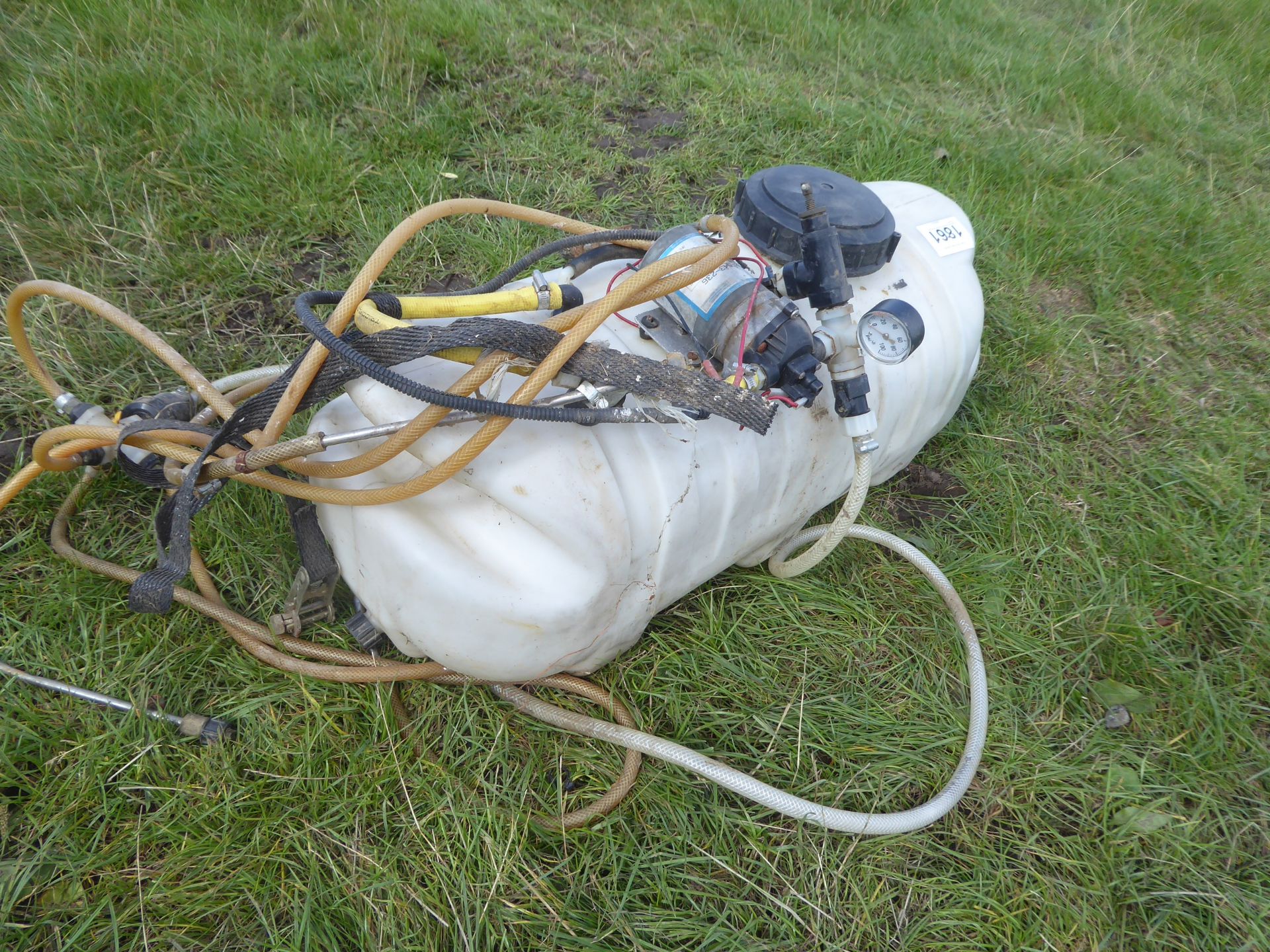Quad bike sprayer unit with pump and regulator - Image 2 of 2