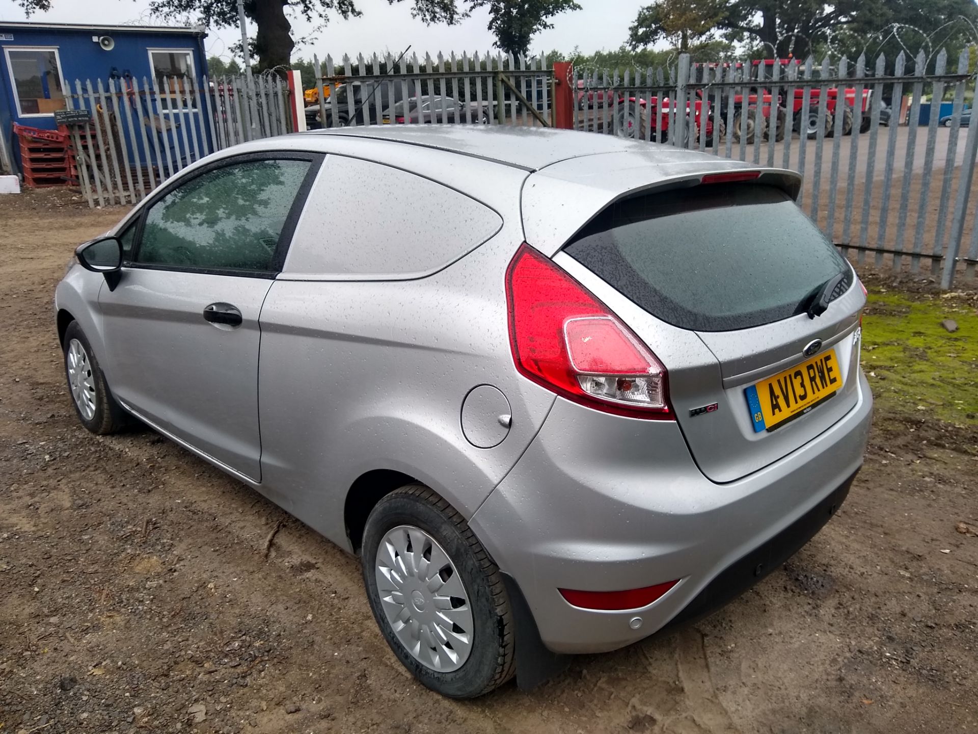 2013 Ford Fiesta 1.6 TDCi Van. AV13RWE 2013 Ford Fiesta Econectic Tech TDCi, 1.6 diesel, Euro 5, 2 - Image 8 of 8