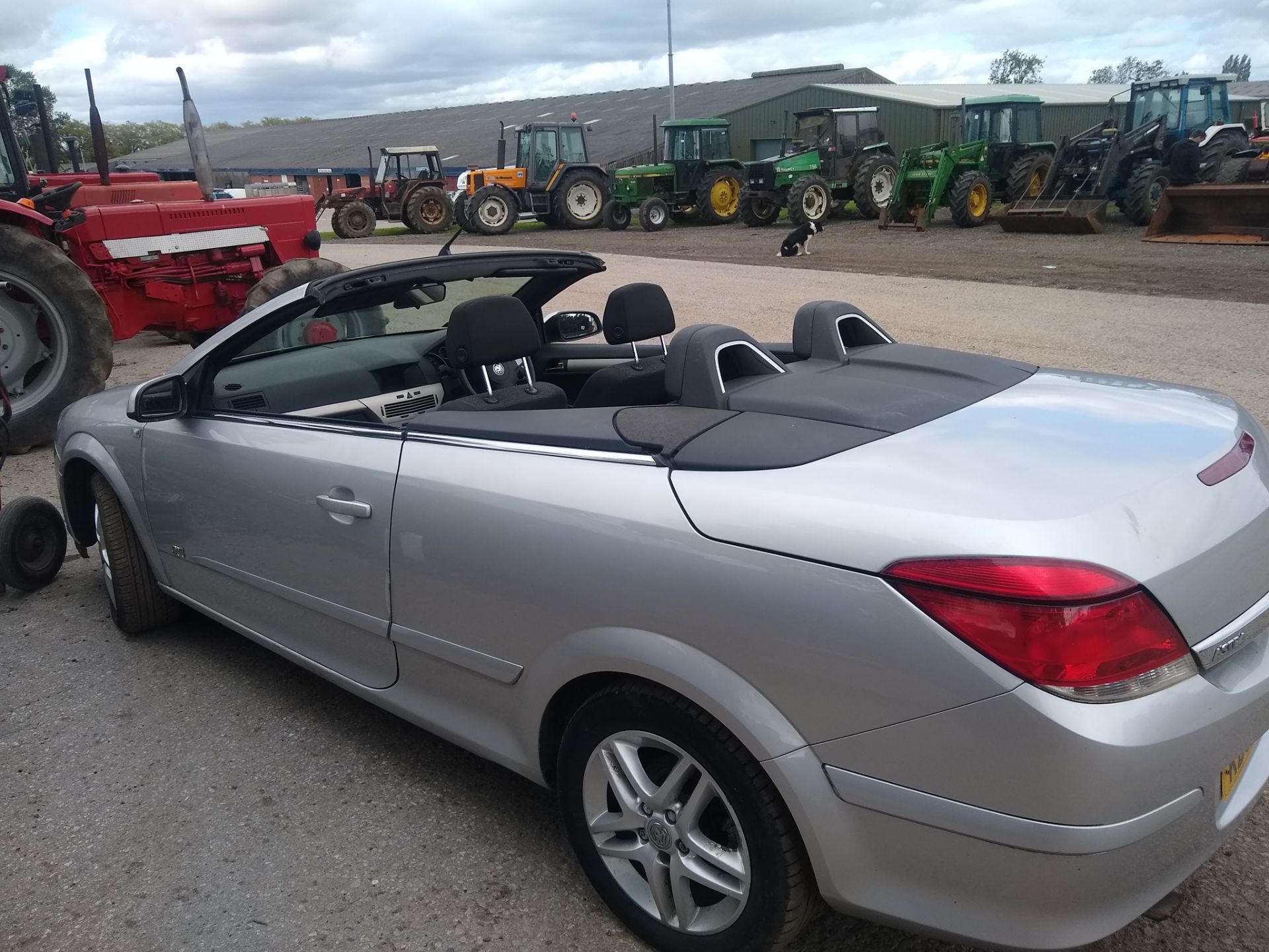 2007 Vauxhall Astra Convertible KB07CYZ 2007 Vauxhall Astra 1.8 Twin Top Convertible, MOT EXP - 00's - Image 9 of 10