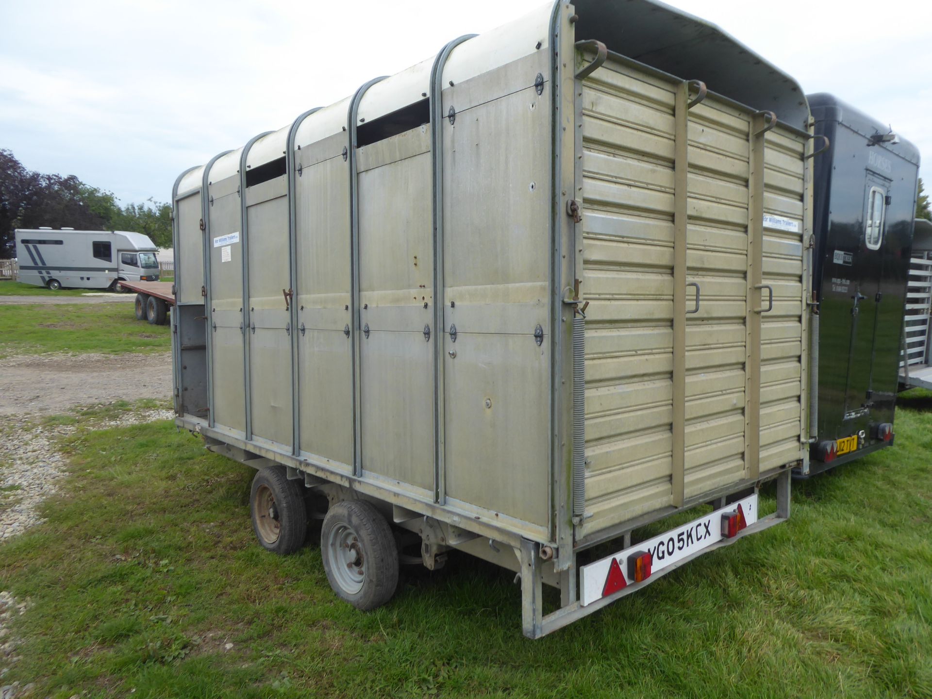 Ifor Williams 12ft stock trailer with detachable bod - Image 2 of 3