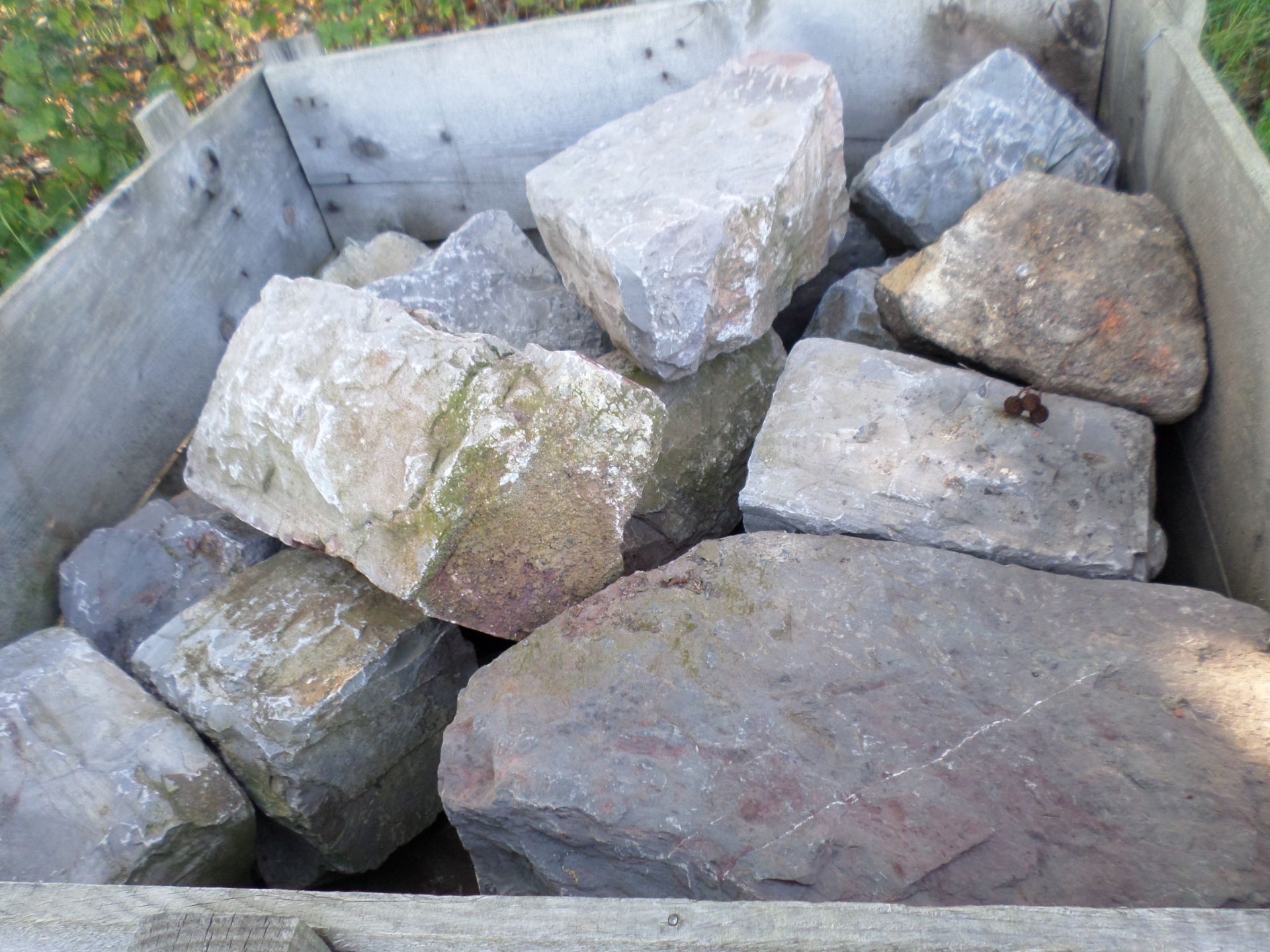 Pallet of building stone - Image 2 of 2