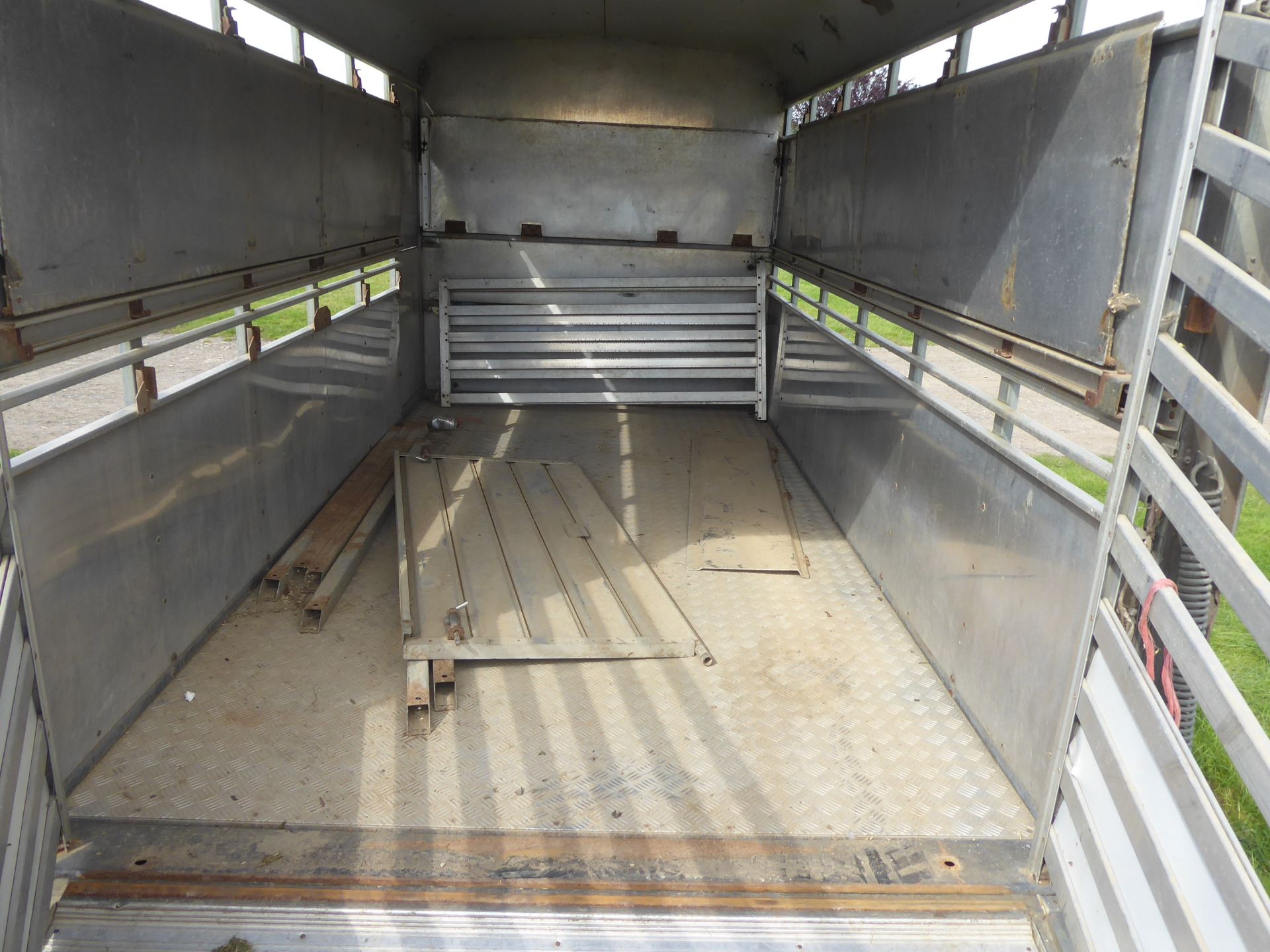 Ifor Williams 12ft tri-axle cattle trailer c/w sheep decks - Image 4 of 4
