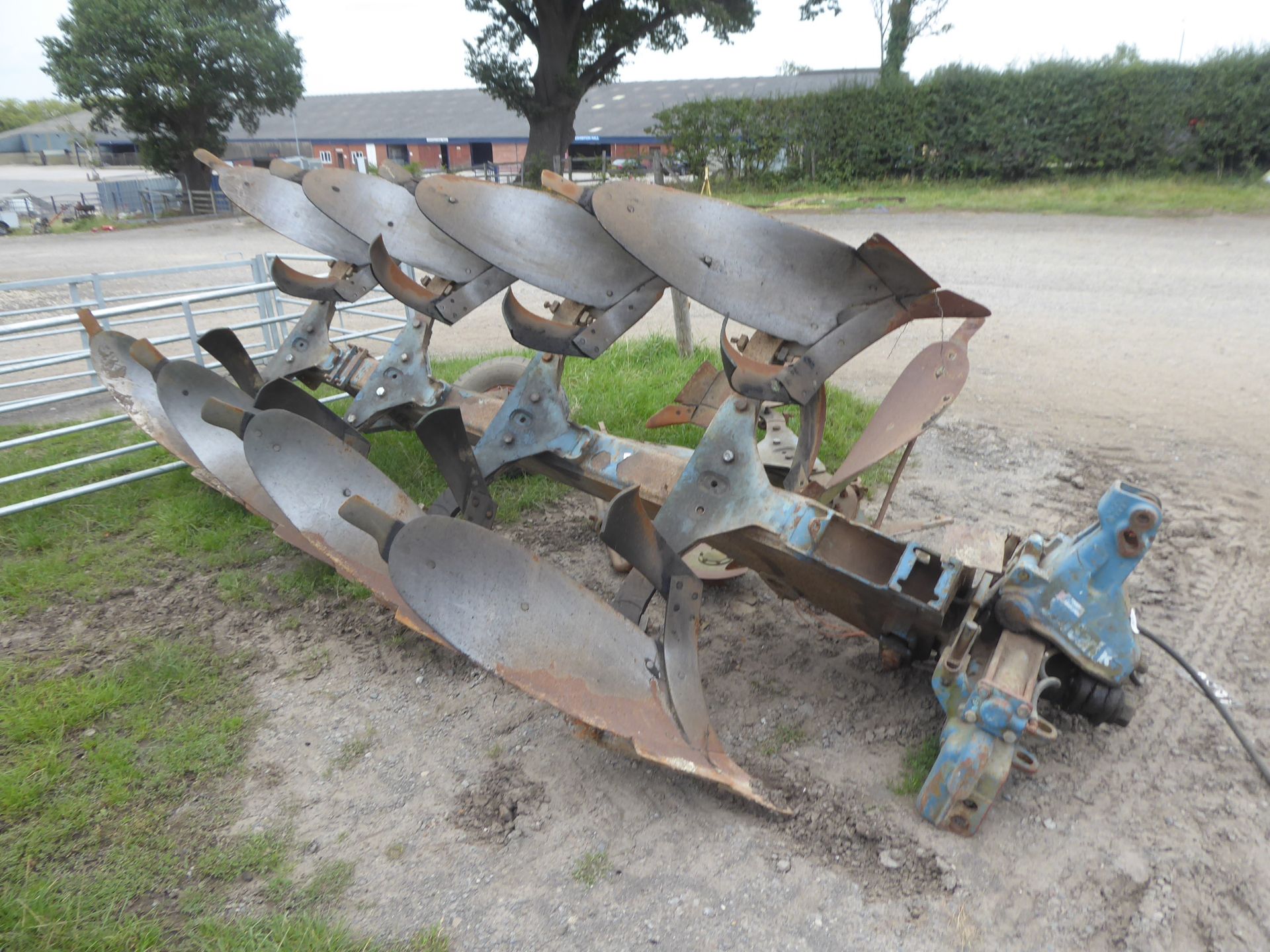 Ransome 300 series 4 + 1F reversible plough