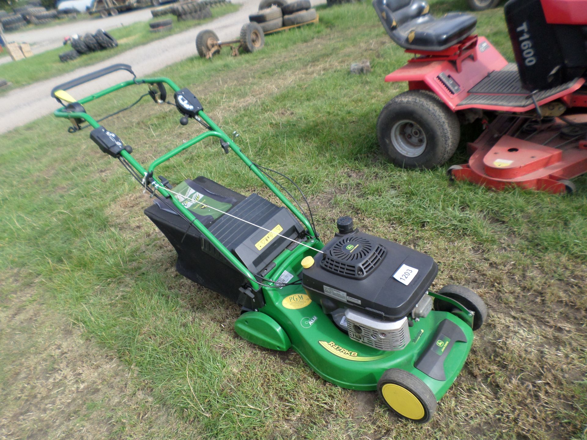 John Deere R47RKB self propelled roller mower NO VAT