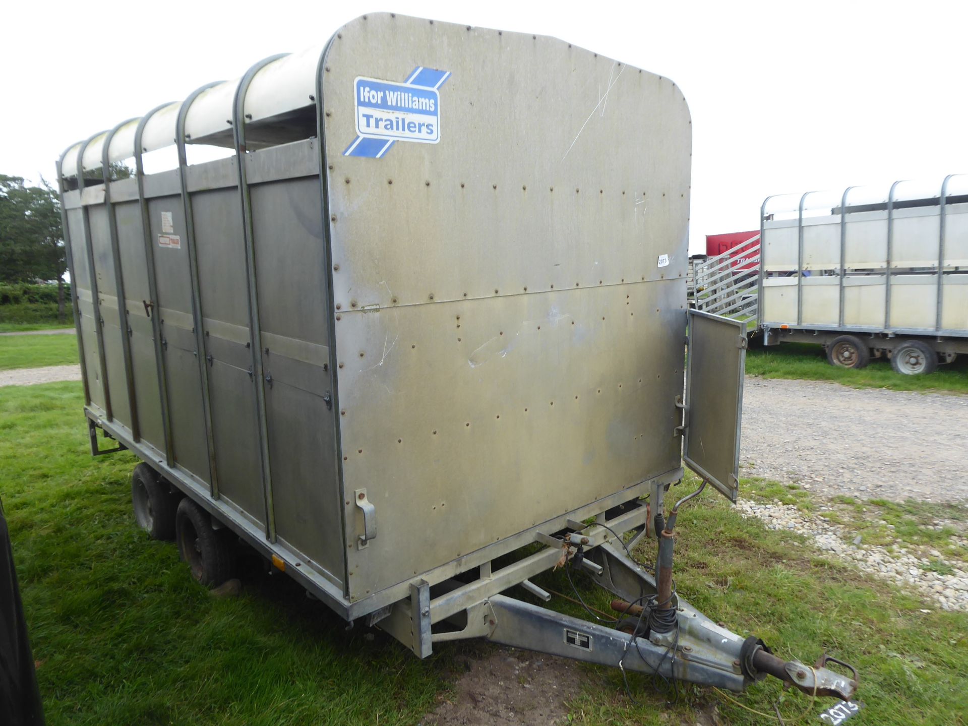 Ifor Williams 12ft stock trailer with detachable bod