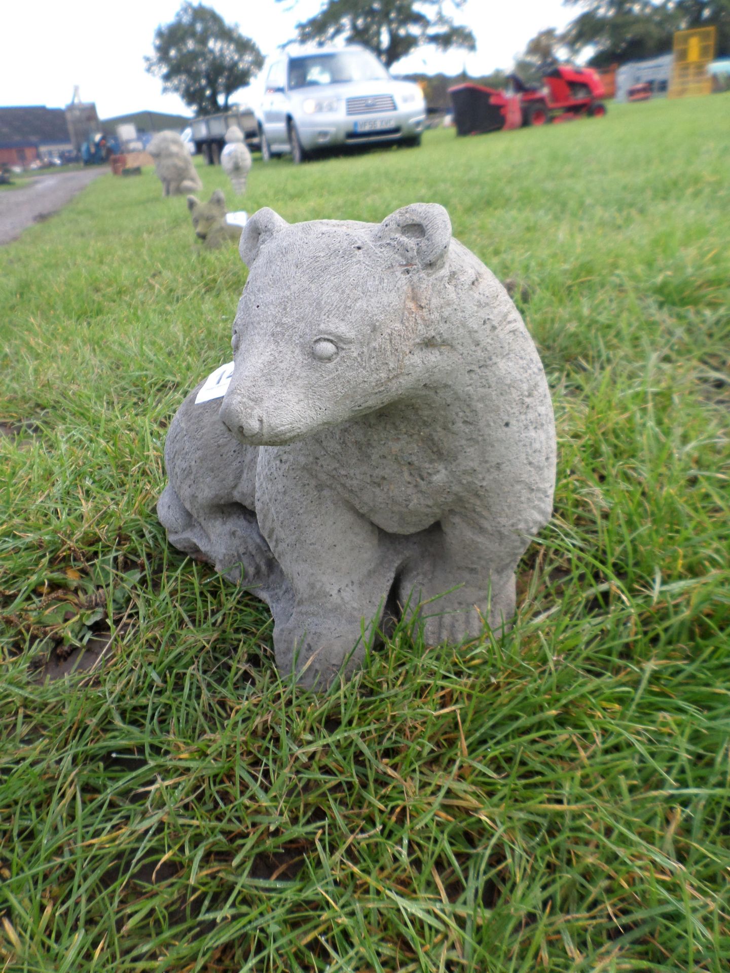 Badger garden ornament NO VAT - Image 2 of 2