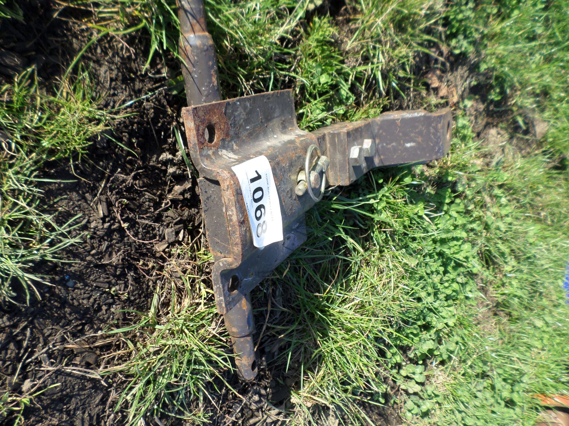 Compact tractor hitch, NO VAT