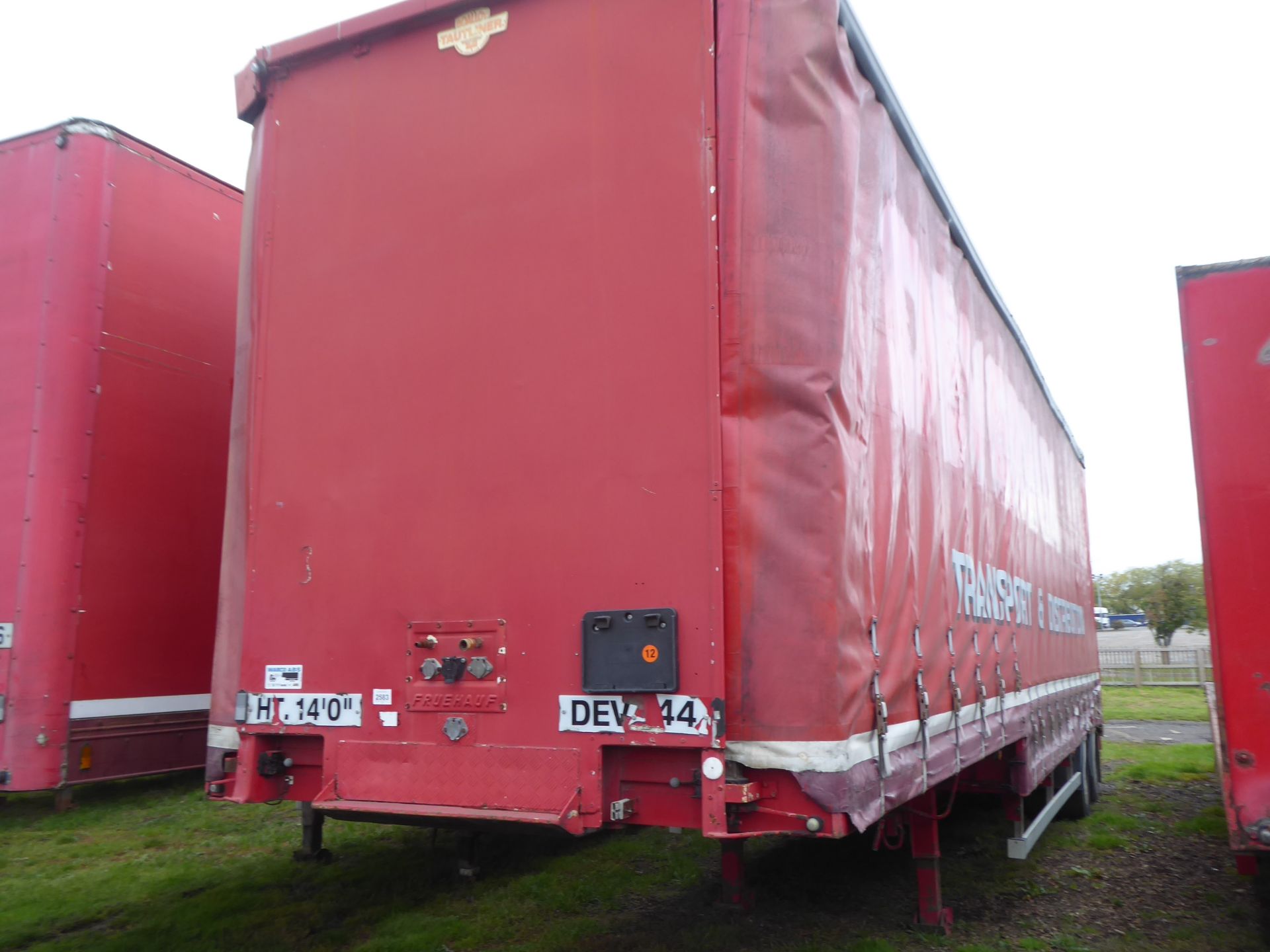 40ft tandem axle curtainside step-frame trailer, double deck and tail lift - Image 3 of 3