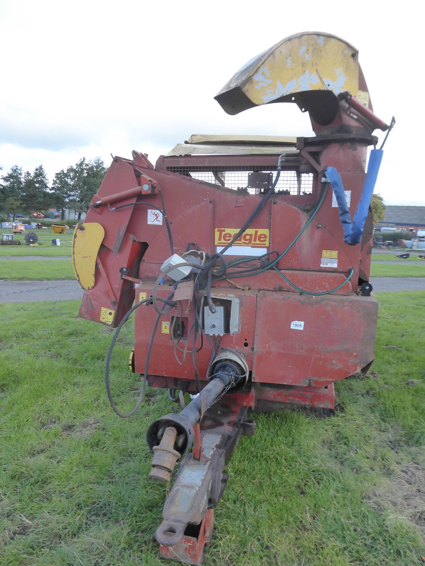 Teagle Tomahawk 8080 straw chopper with swivel spout and PTO