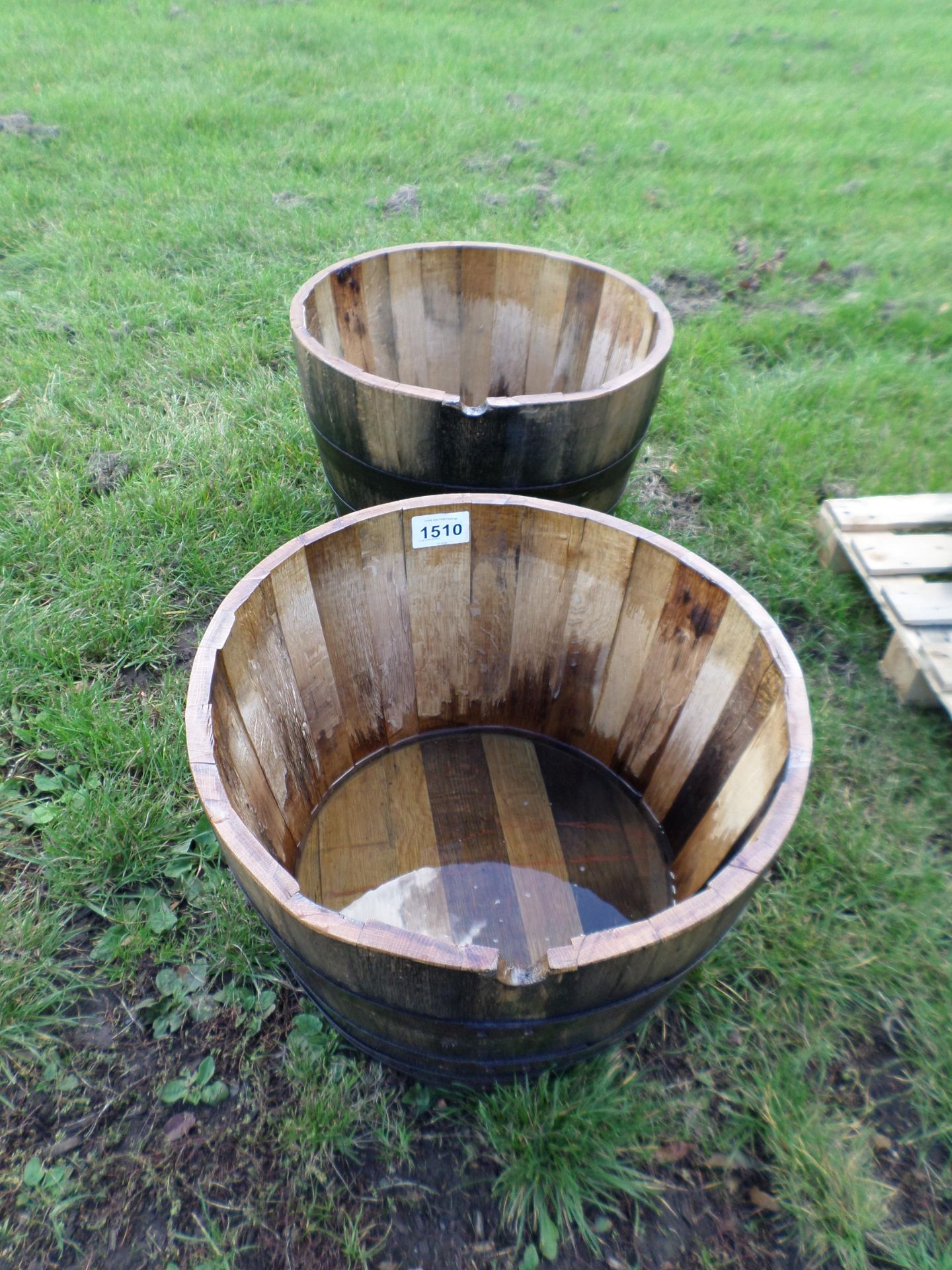2 oak barrel planters NO VAT - Image 2 of 2