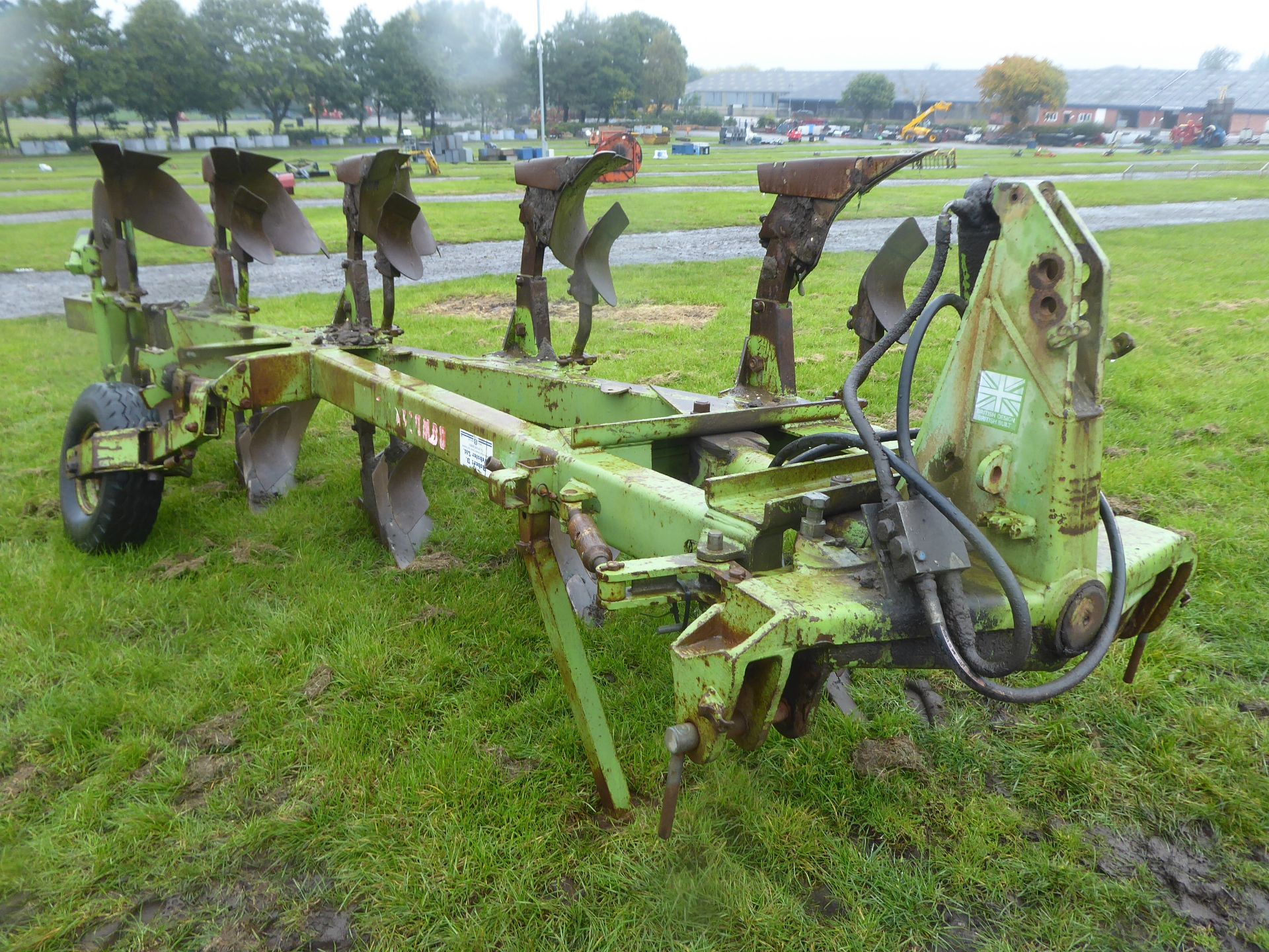 Dowdeswell DP7 5F reversible plough - Image 2 of 2