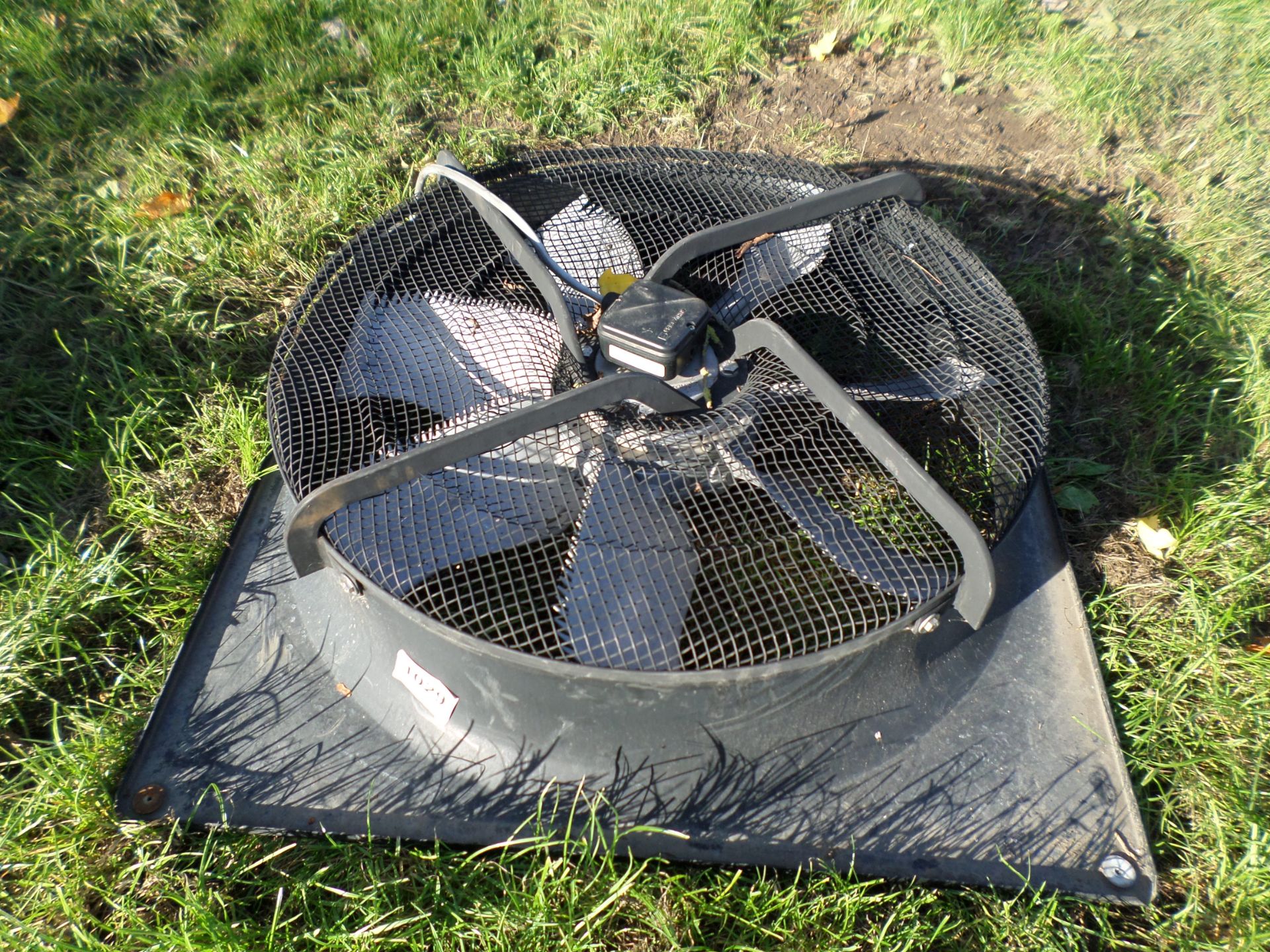 1m-r plate mounted extraction fan, NO VAT