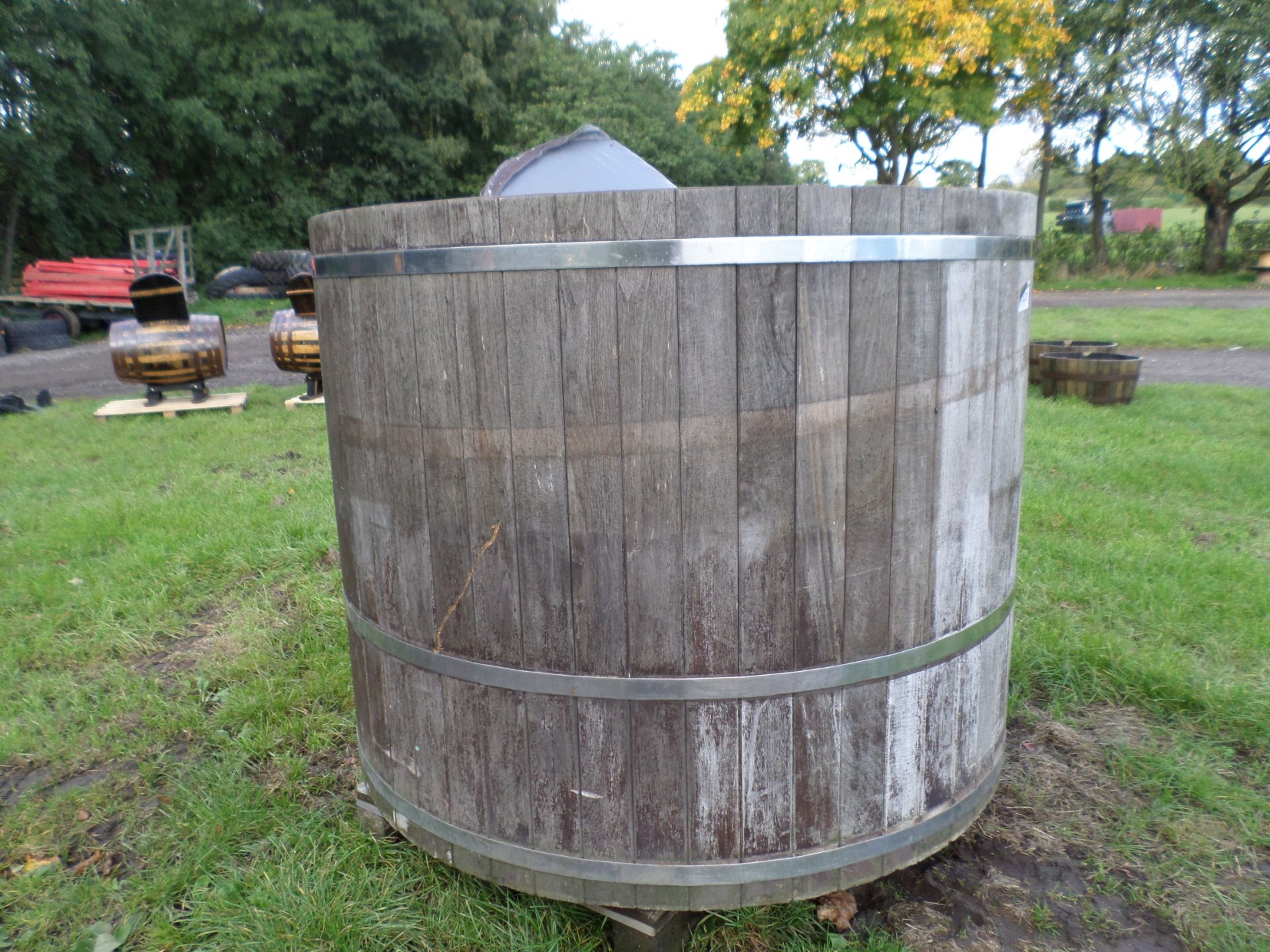 Large wooden barrel type hot tub but could be used as a planter NO VAT